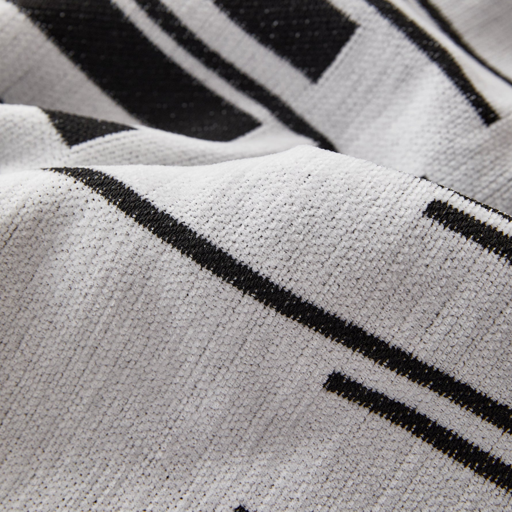 Reversible Chenille Couch Cover Blanket with Tassel Large Boho Futon Cover L Shaped Sectional Cover