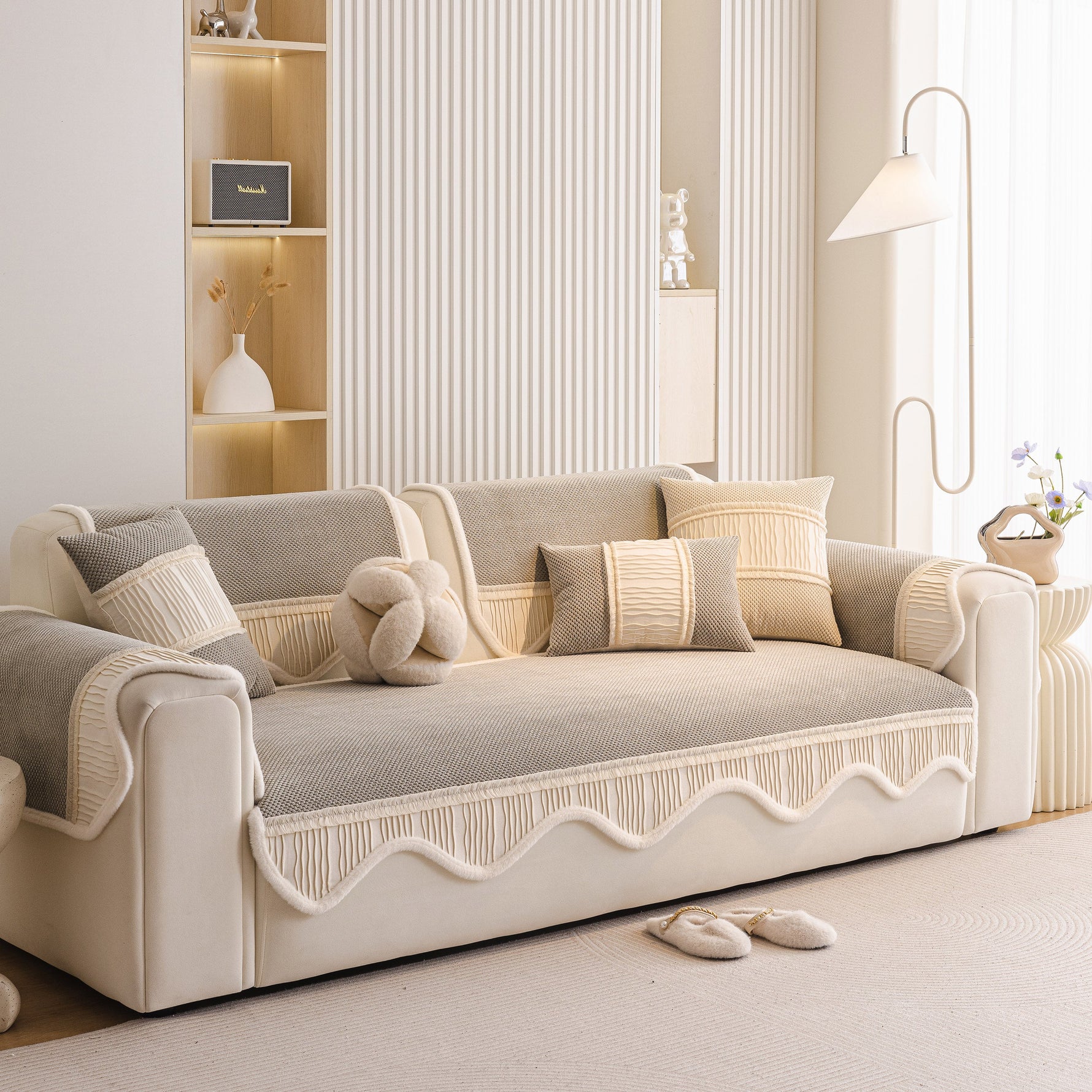 Dog Washable Sofa Protector Cover, Non-Slip Couch Slipcover with Soft Furry Trim