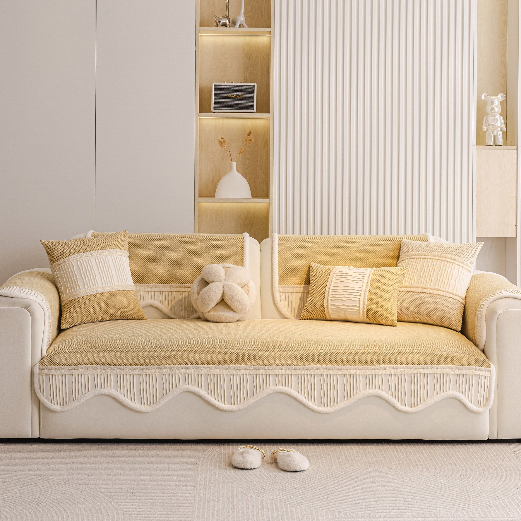 Dog Washable Sofa Protector Cover, Non-Slip Couch Slipcover with Soft Furry Trim