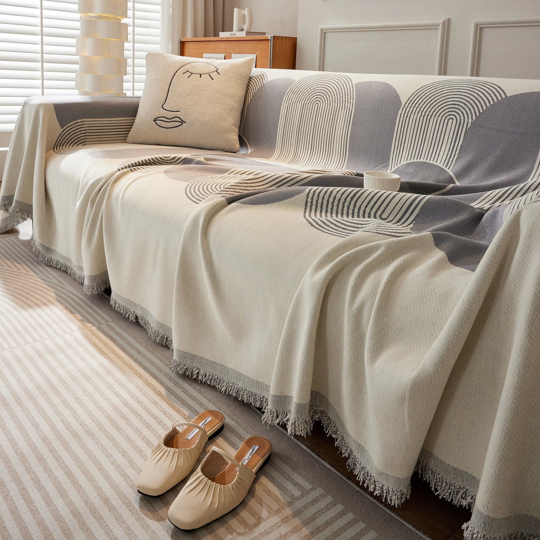 Soft Chenille Tassel Trim Sectional Sofa Protector Couch Covers for Cats Cozy Blanket Sofa Throws