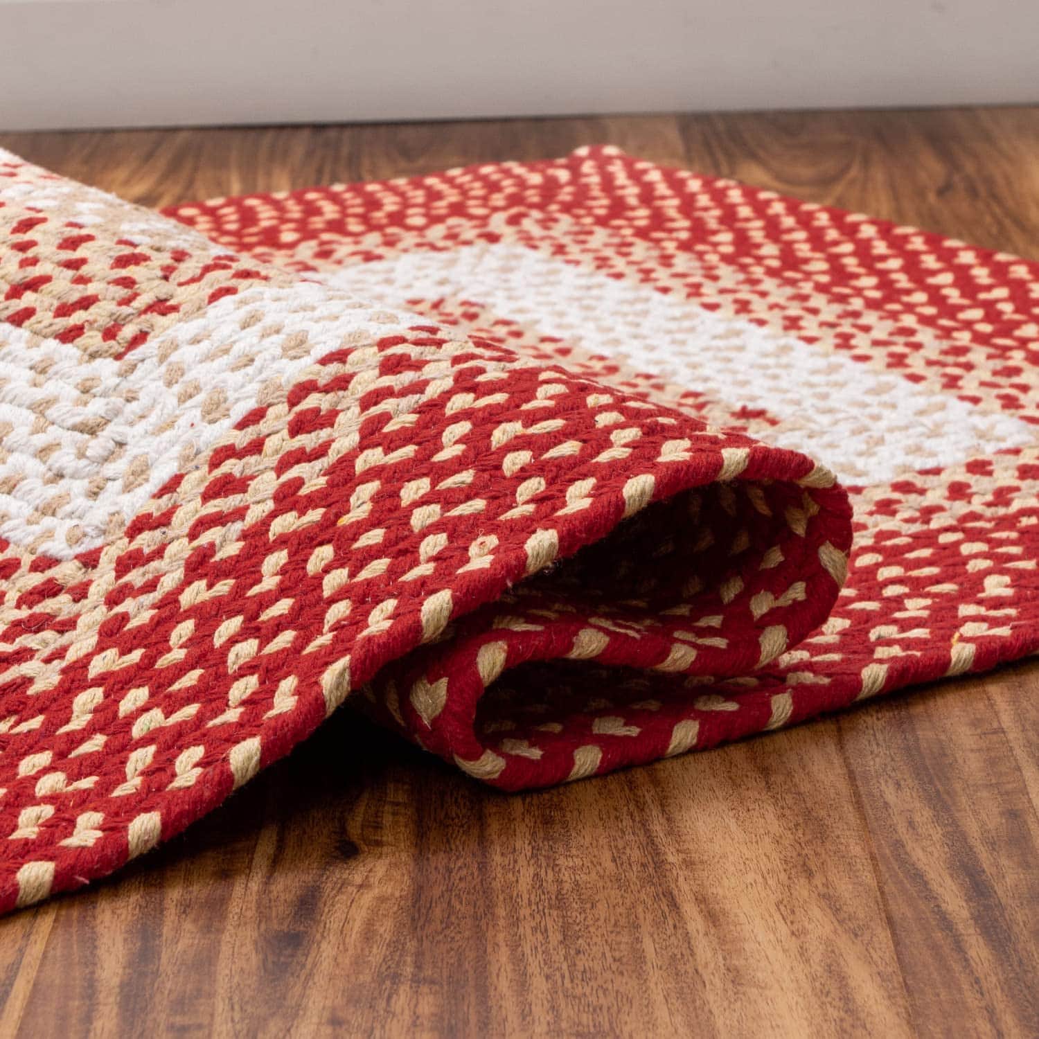 Red, Cream Braided Rug - Soft Cotton Bordered Area Rug for Rustic Farmhouses