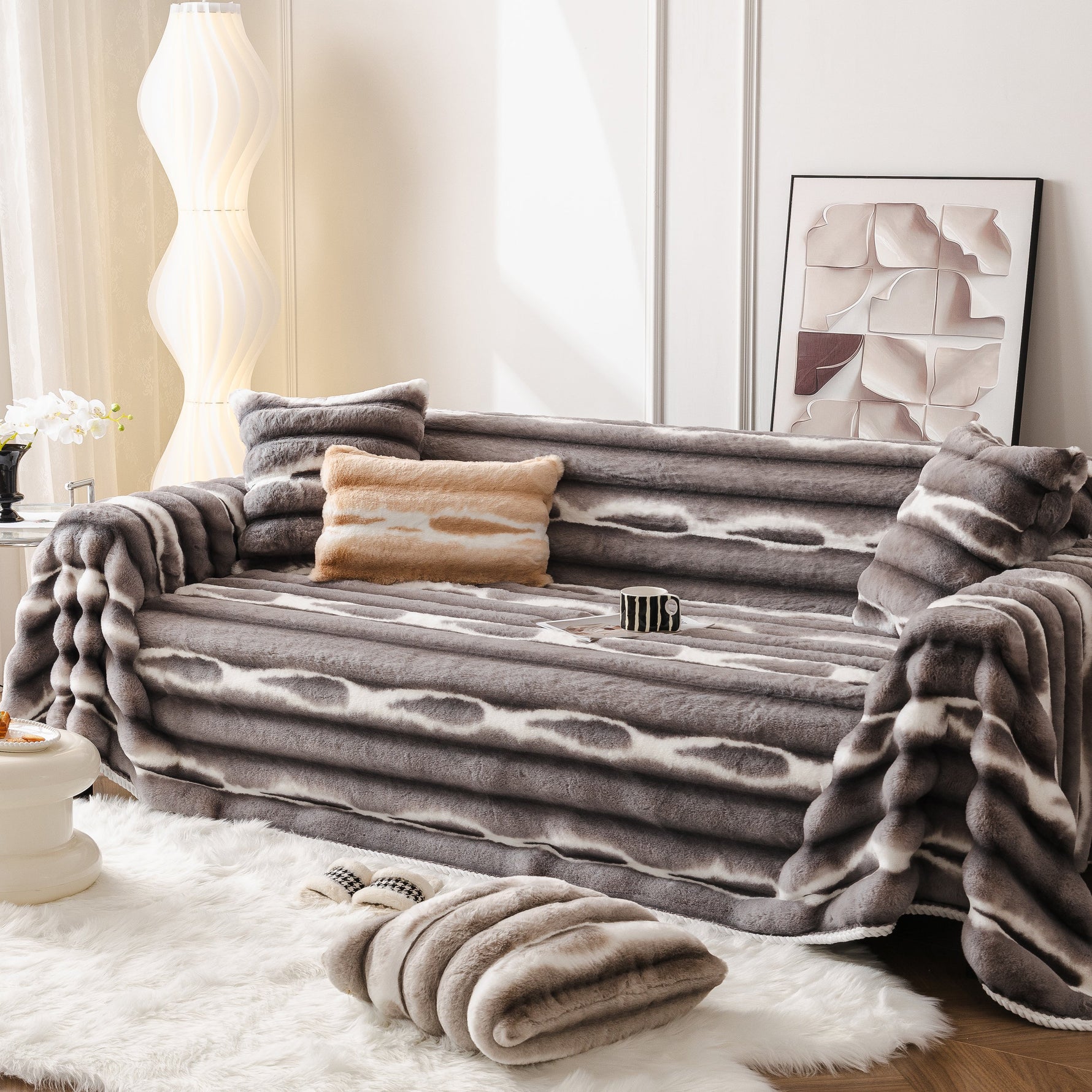 Ultra Soft Faux Fur Couch Cover – Large, Fluffy, and Elegant Sofa Throw Blanket