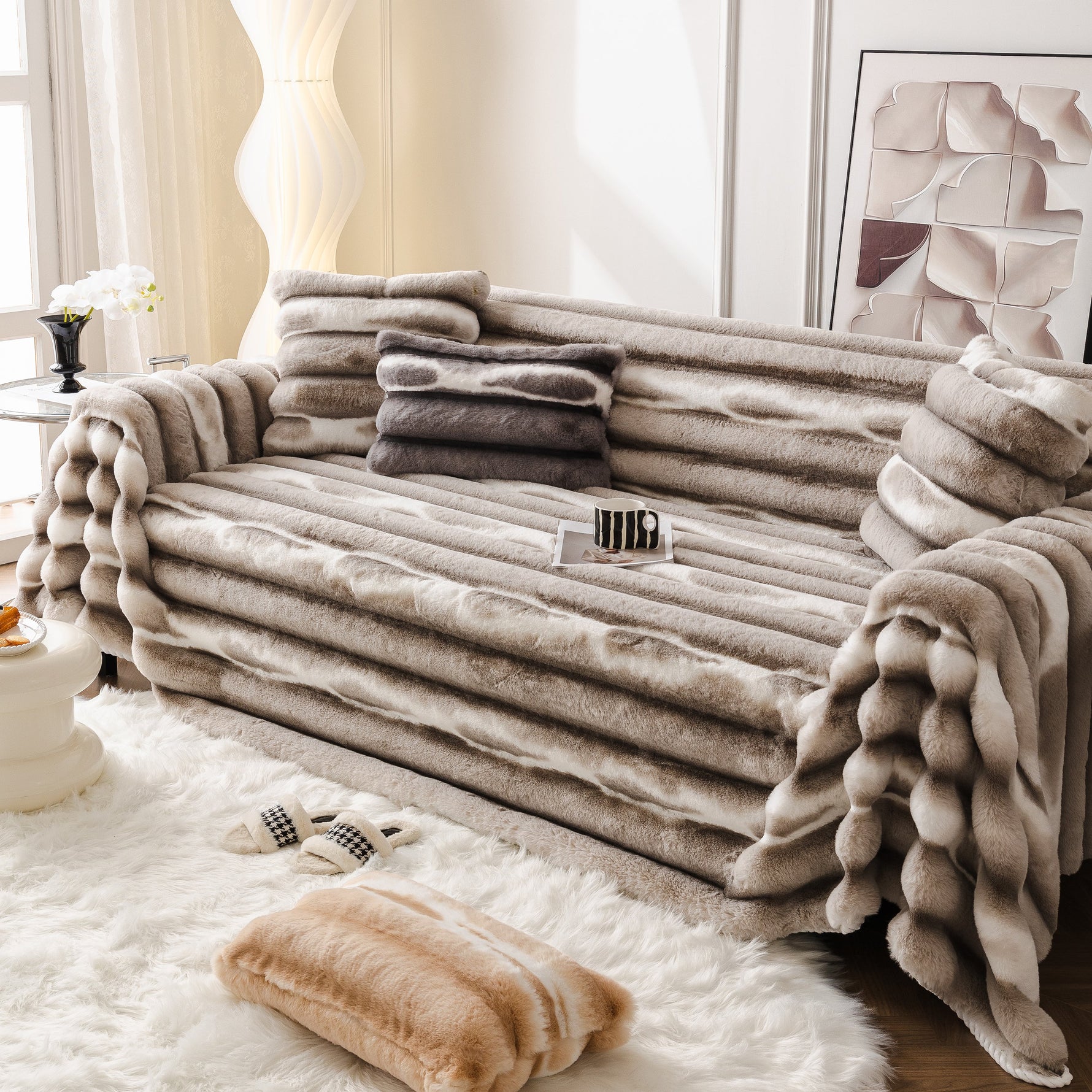 Ultra Soft Faux Fur Couch Cover – Large, Fluffy, and Elegant Sofa Throw Blanket