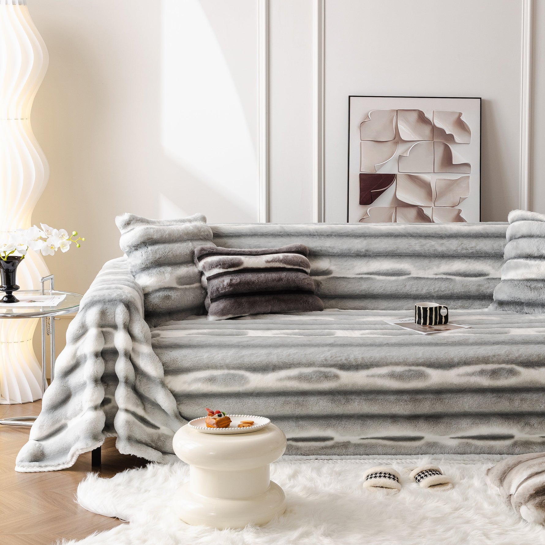 Ultra Soft Faux Fur Couch Cover – Large, Fluffy, and Elegant Sofa Throw Blanket