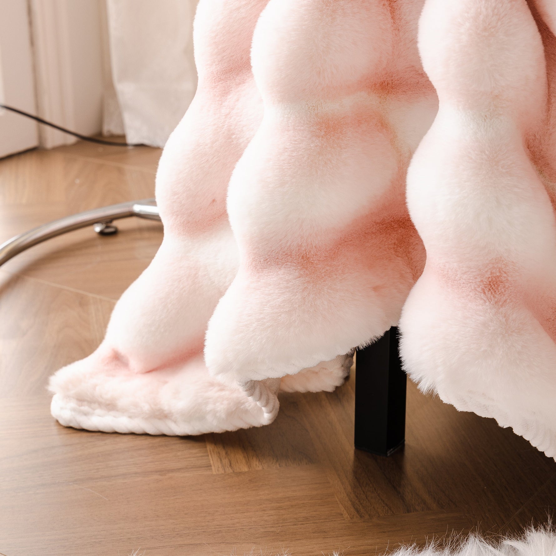 Ultra Soft Faux Fur Couch Cover – Large, Fluffy, and Elegant Sofa Throw Blanket