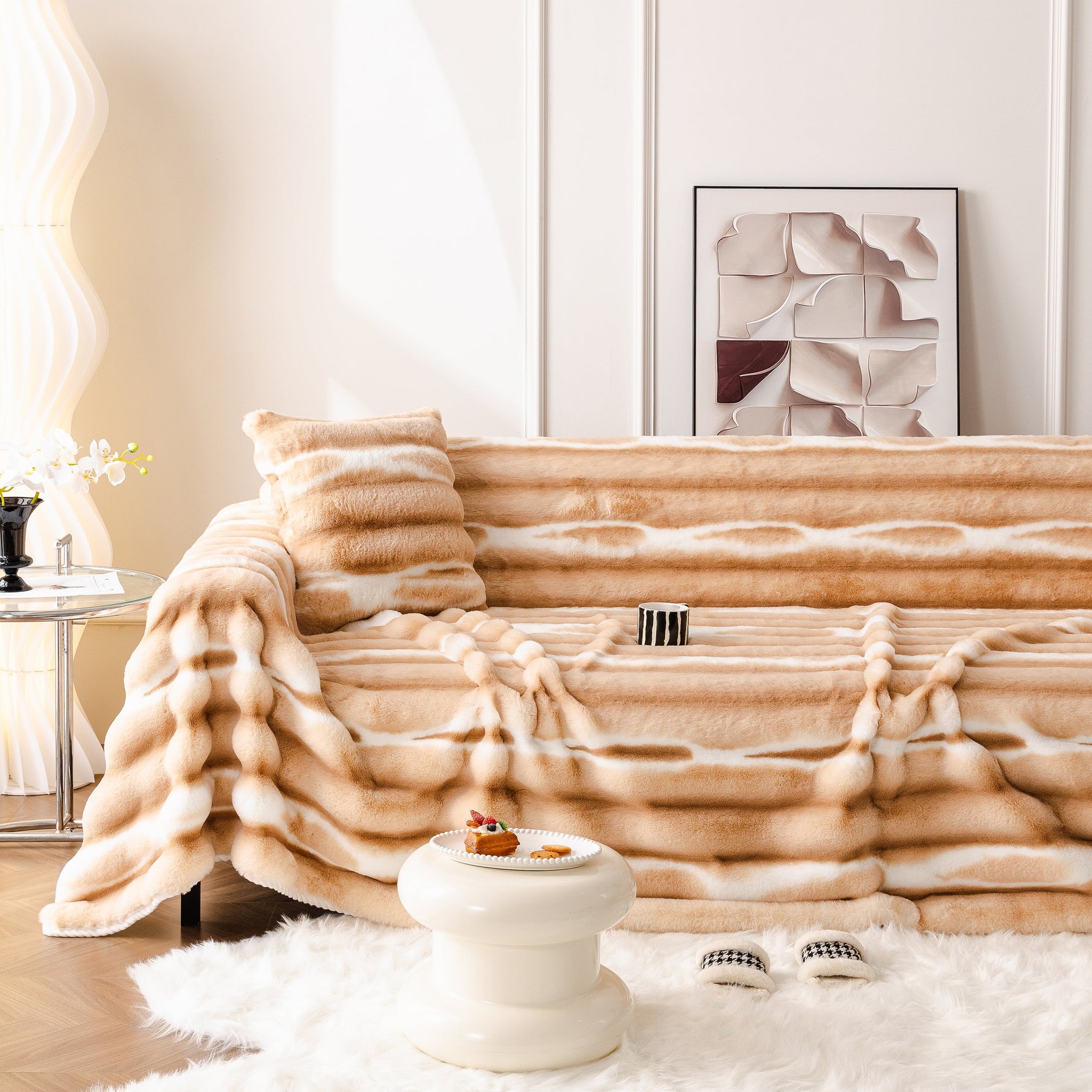 Ultra Soft Faux Fur Couch Cover – Large, Fluffy, and Elegant Sofa Throw Blanket