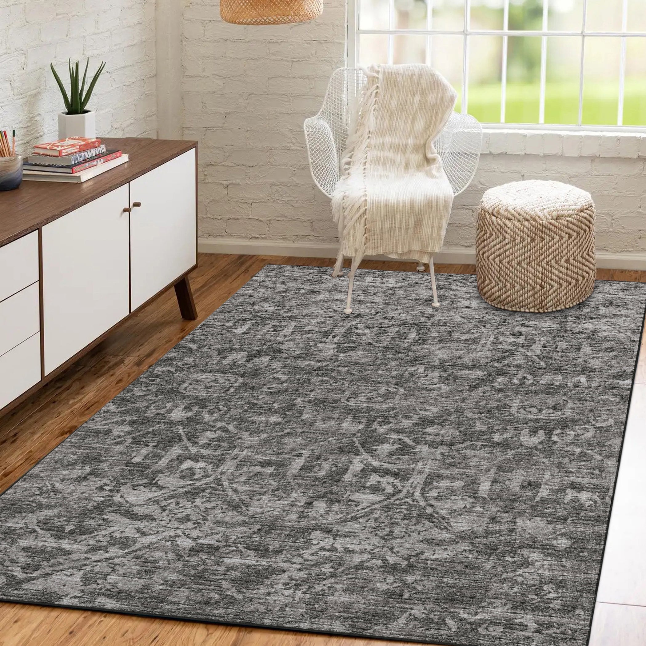 Luxury Machine Washable Indoor/Outdoor Traditional AB1 Graphite Gray Rug 3' x 5' #shape_Rectangle