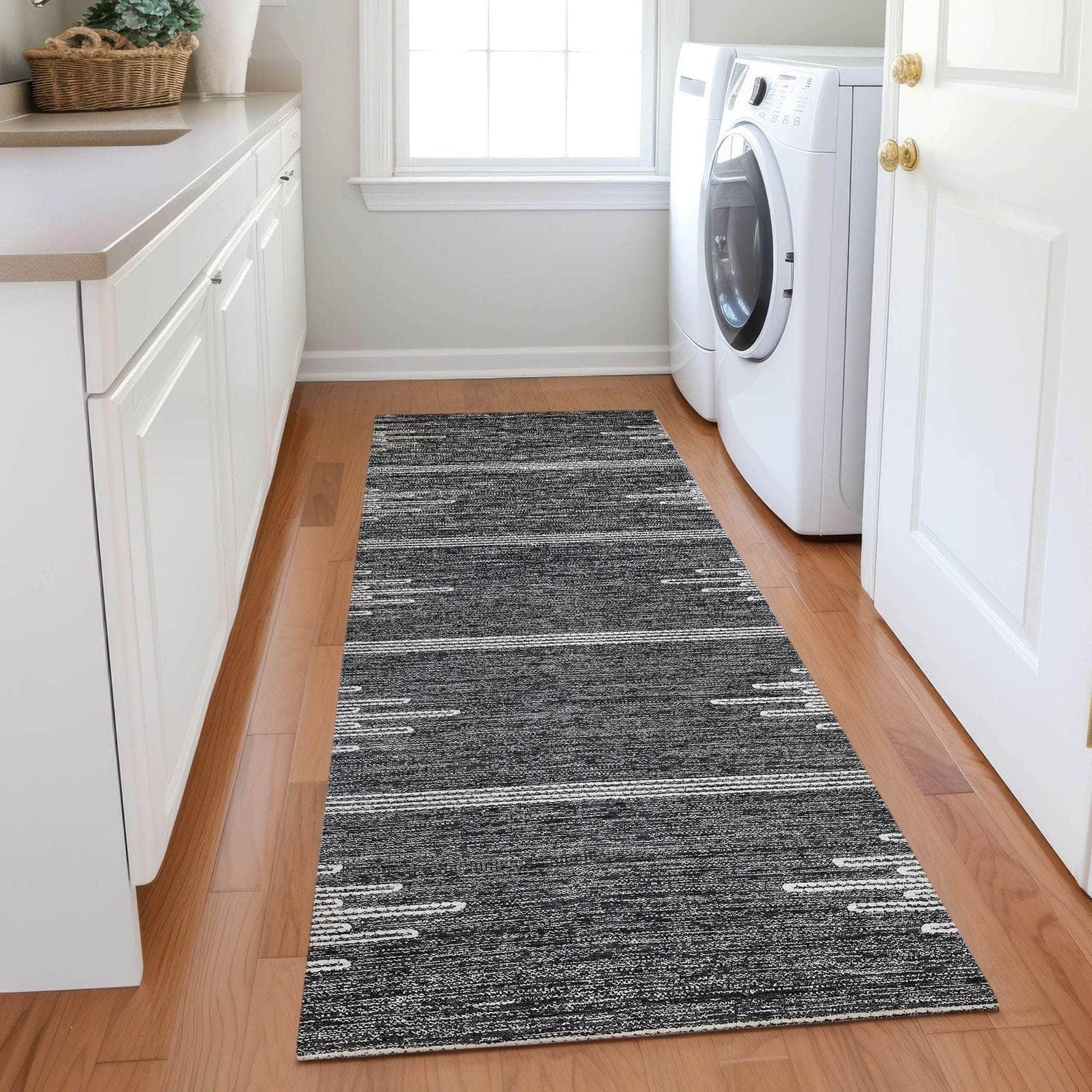 Machine Made ACN647 Charcoal Gray Rugs 