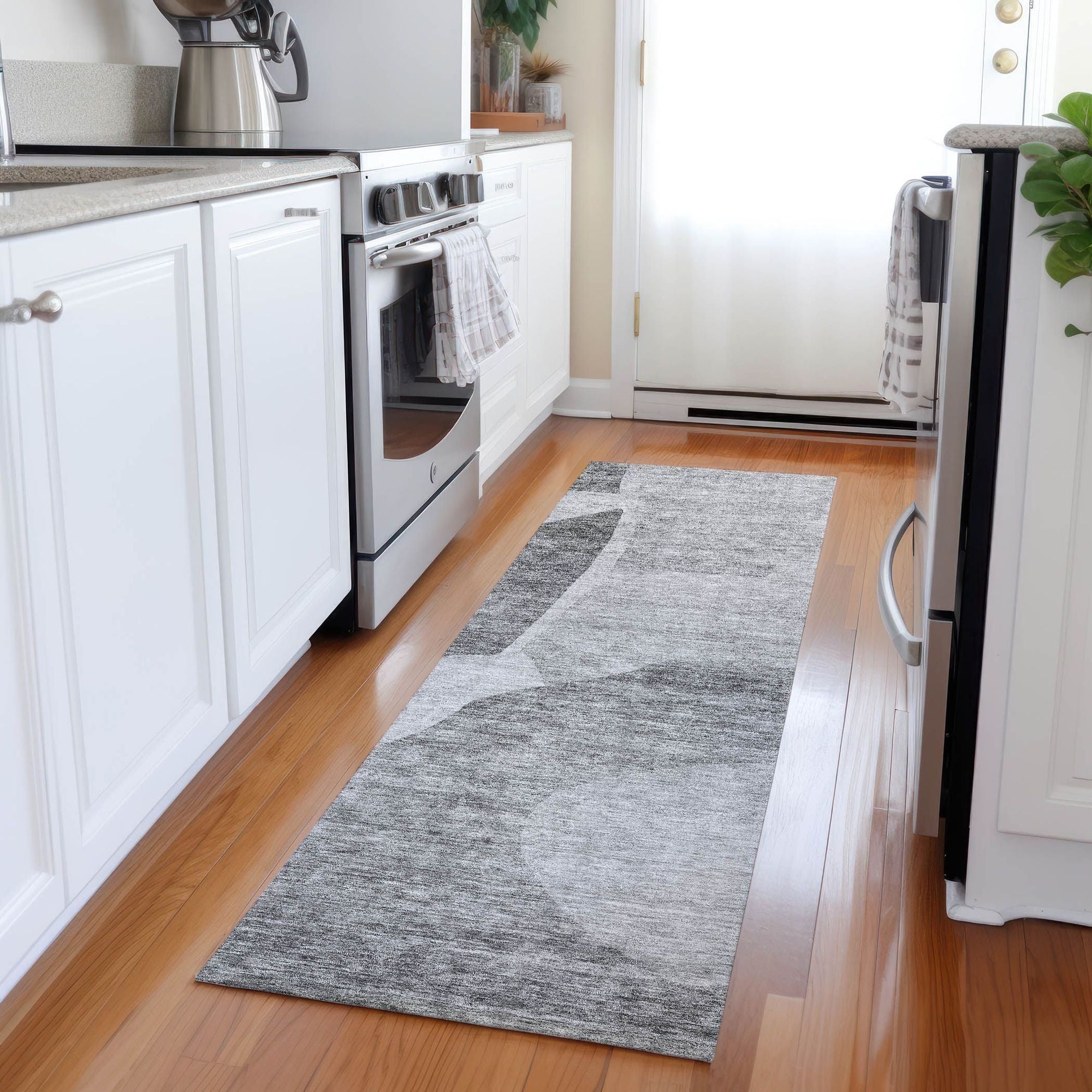 Machine Washable Silver Gray Rug - Indoor / Outdoor - Kids / Pet Friendly Abstract Print Rug