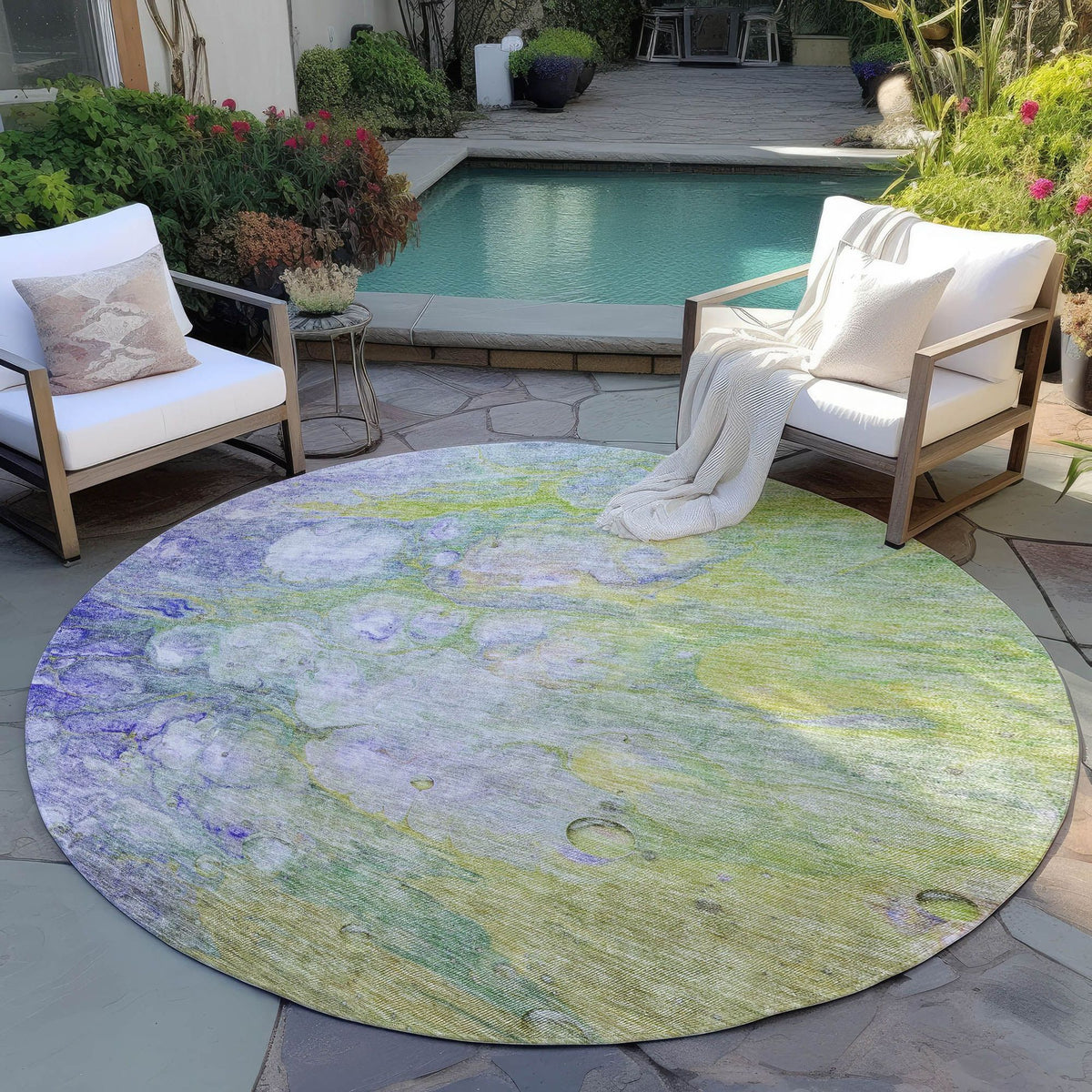 Nicotiana Machine Washable Rug
