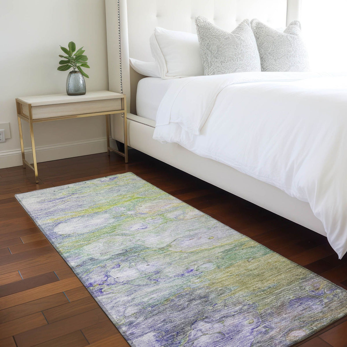 Nicotiana Machine Washable Rug