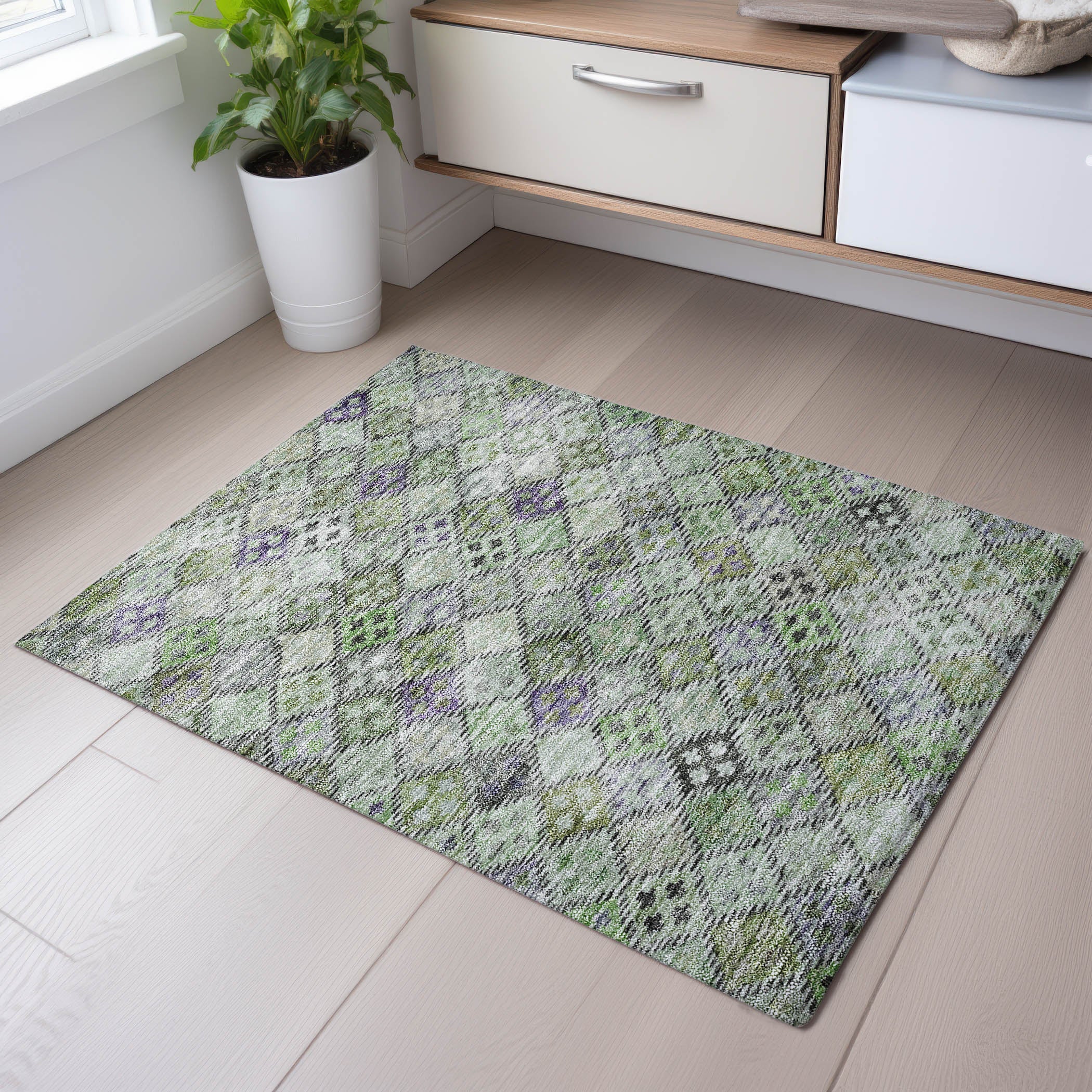 Antigua Machine Washable Transitional Green Rug 1'8" x 2'6" #shape_Rectangle