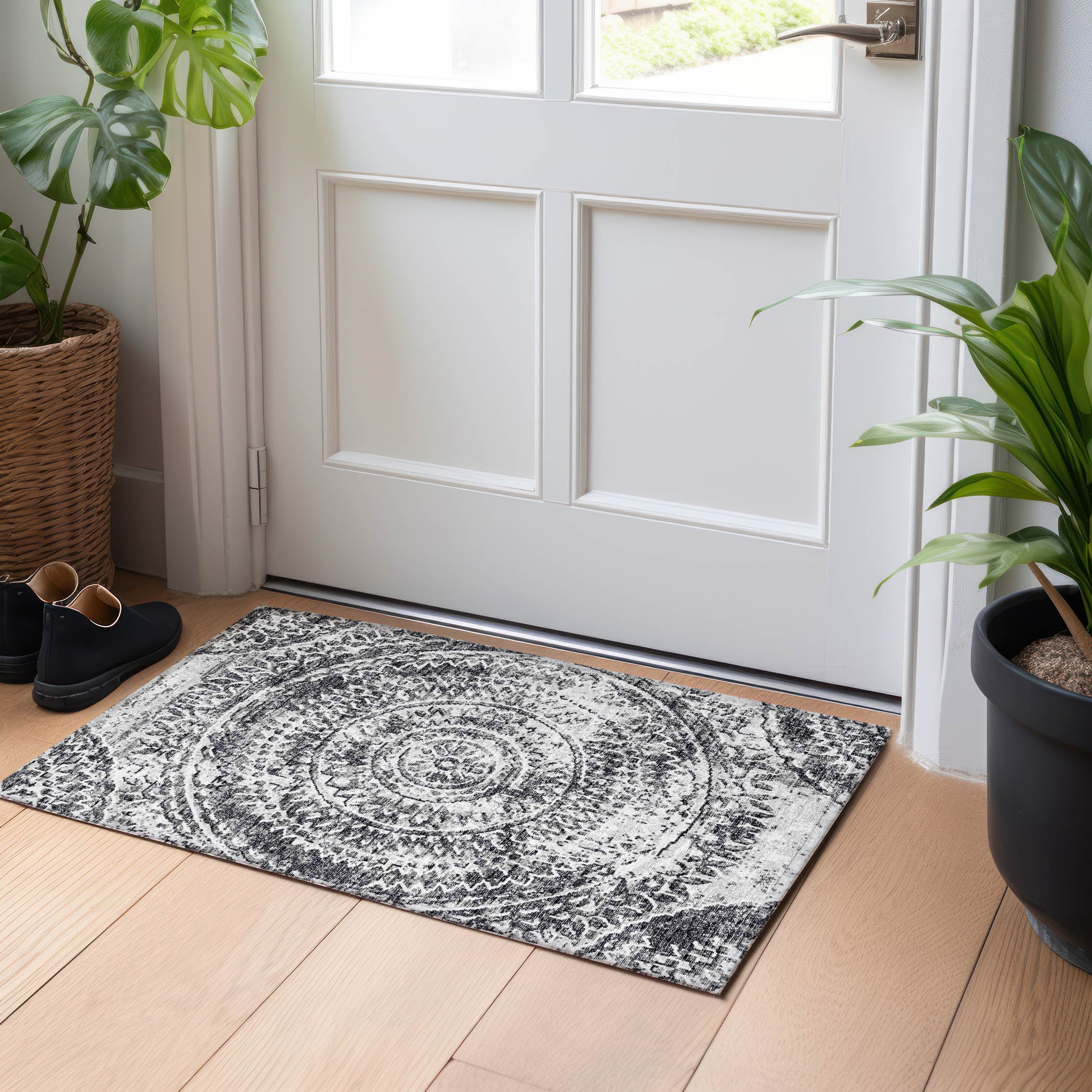 Antigua Machine Washable Transitional Gray Rug 1'8" x 2'6" #shape_Rectangle