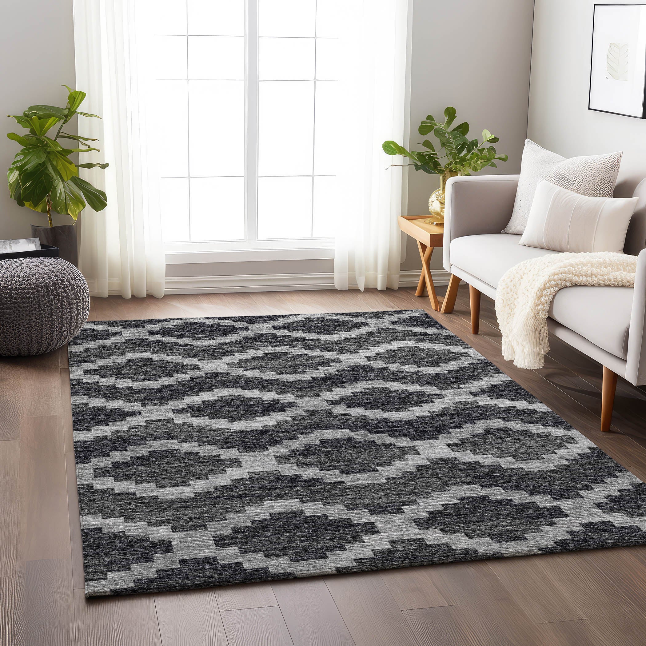 Queenstown Machine Washable Transitional Gray Rug 2'6" x 3'10" #shape_Rectangle