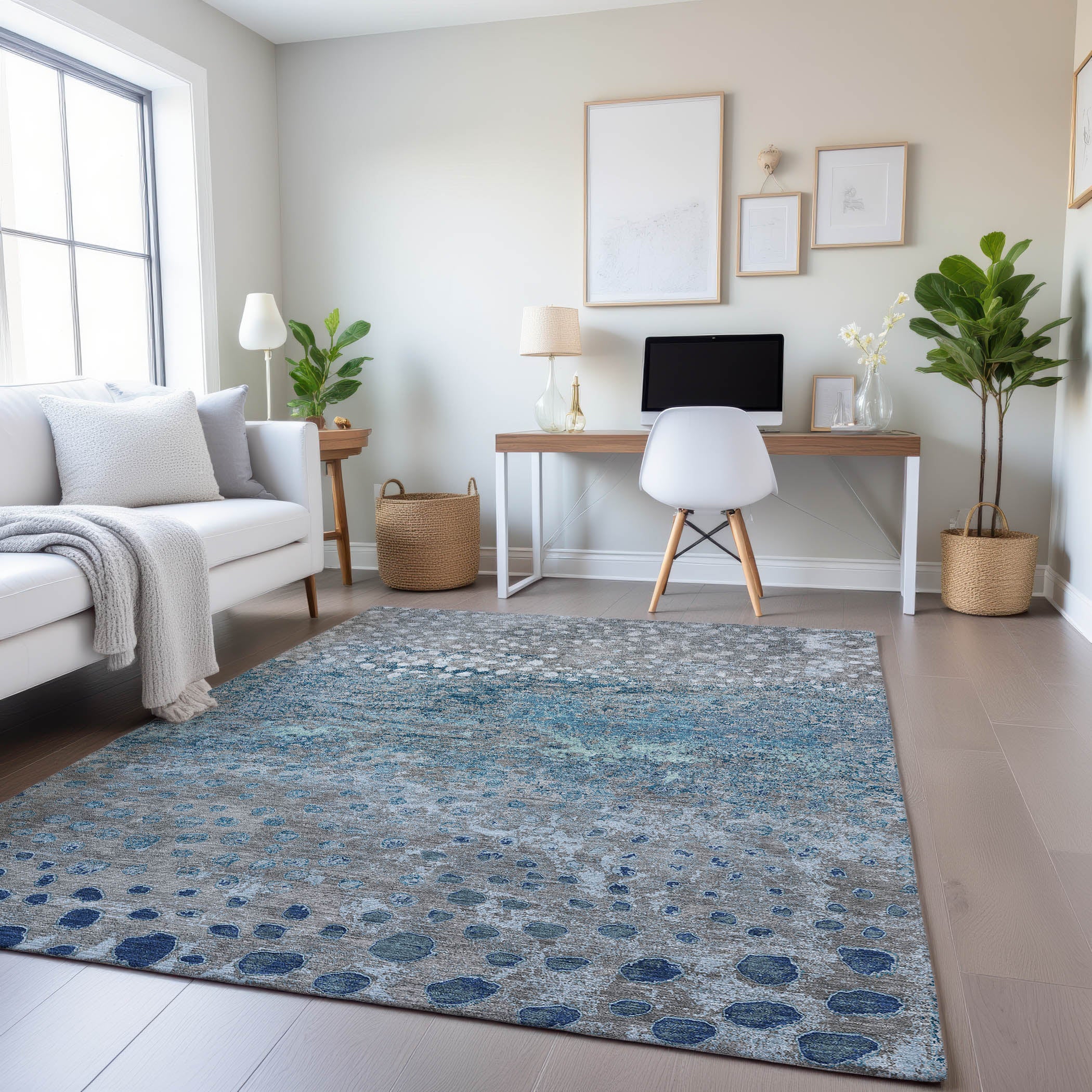 Istanbul Machine Washable Transitional Gray Rug 2'6" x 3'10" #shape_Rectangle