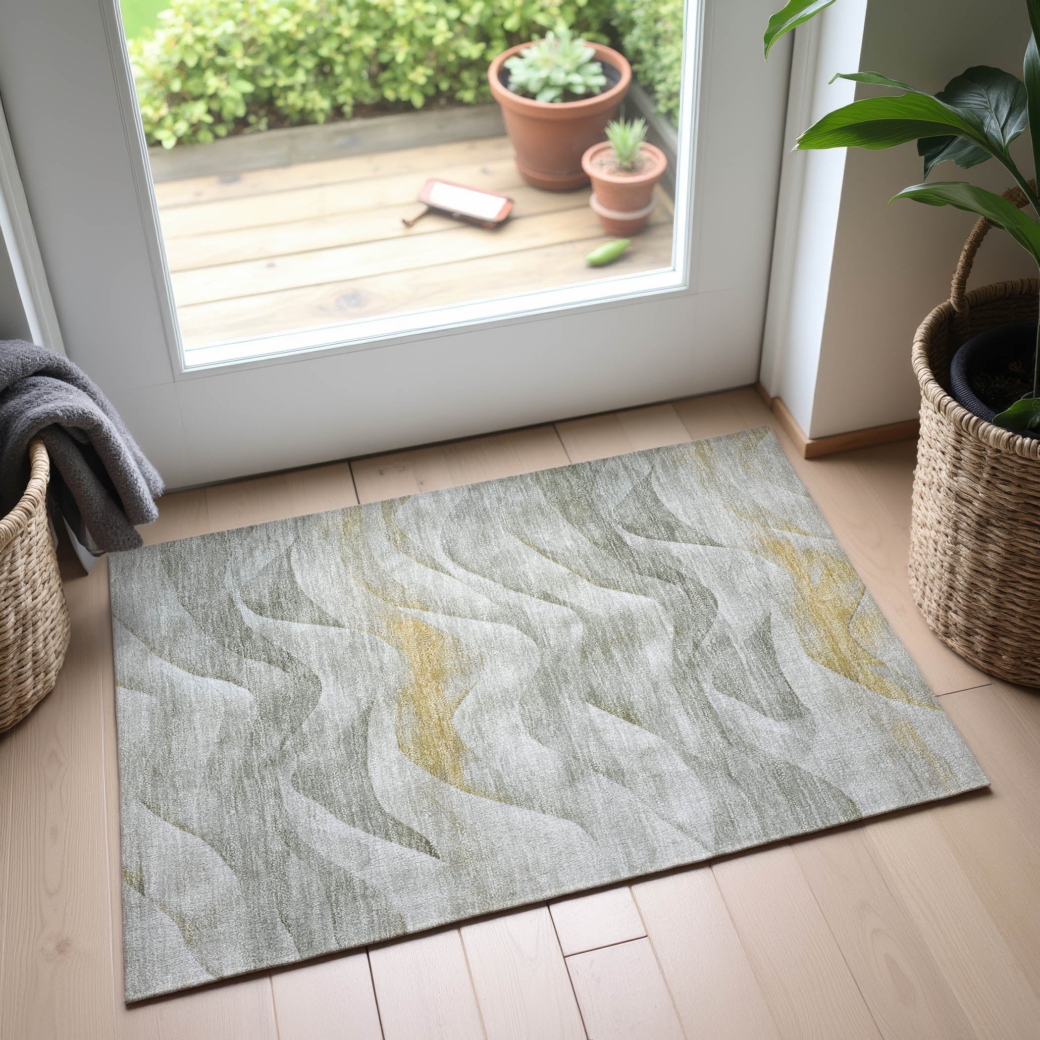 Oslo Machine Washable Transitional Silver Gray Rug 1'8" x 2'6" #shape_Rectangle