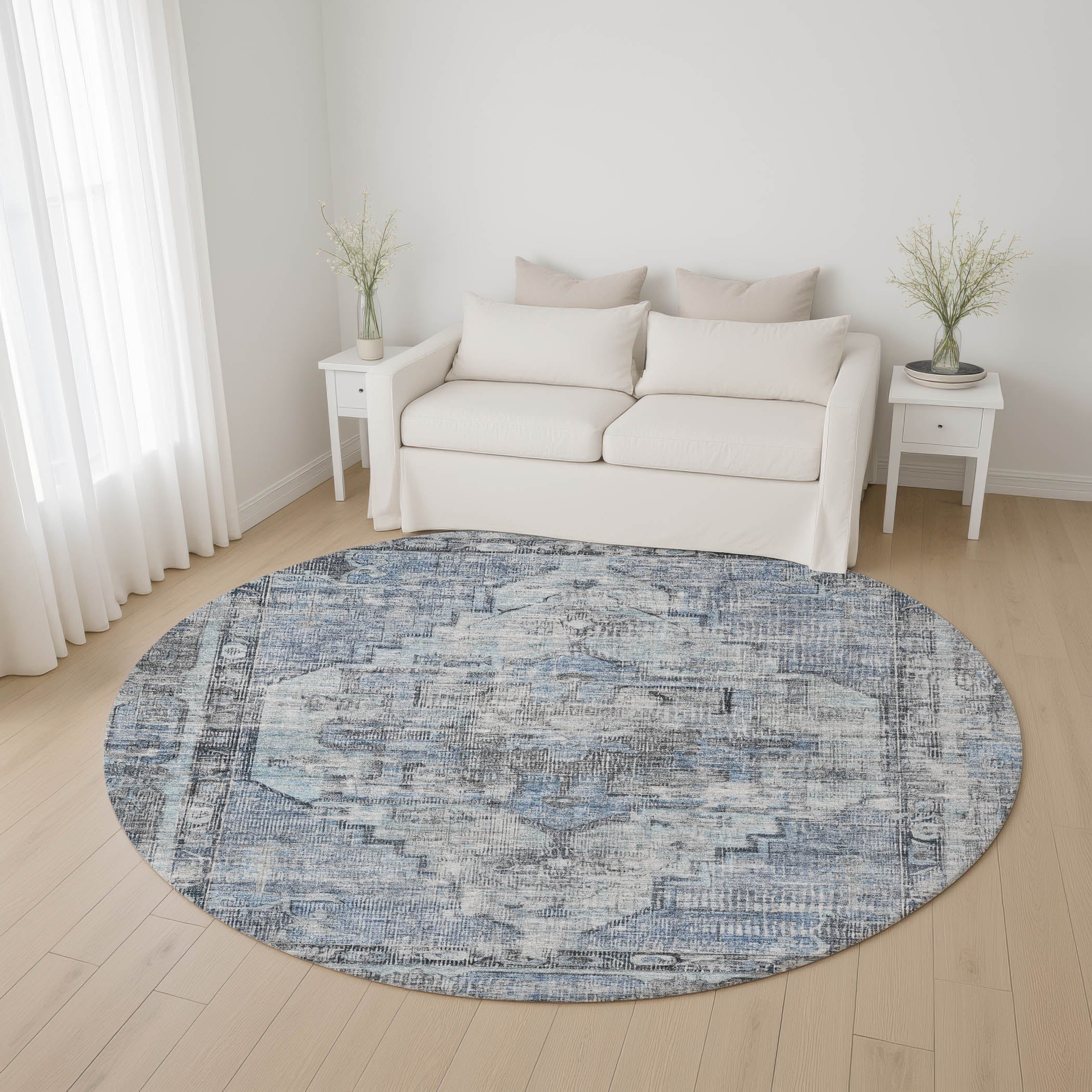 Istanbul Machine Washable Traditional Blue Rug 8' x 8' #shape_Round