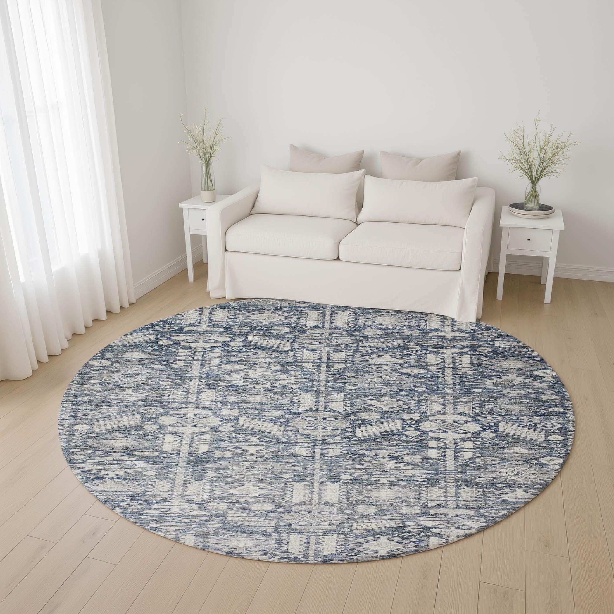 Bern Machine Washable Transitional Blue Rug 8' x 8' #shape_Round