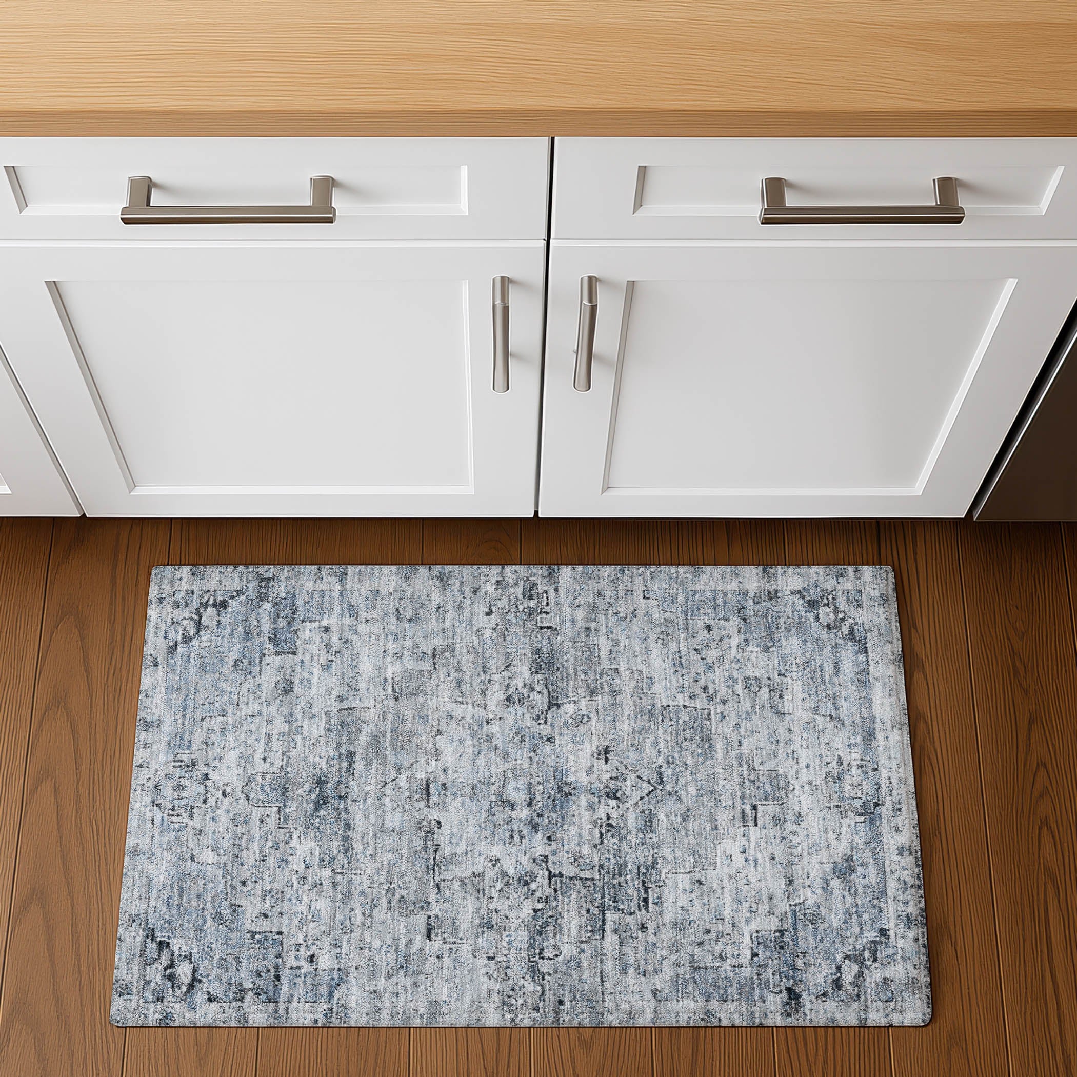 Havana Machine Washable Traditional Sky Blue Rug 1'8" x 2'6" #shape_Rectangle