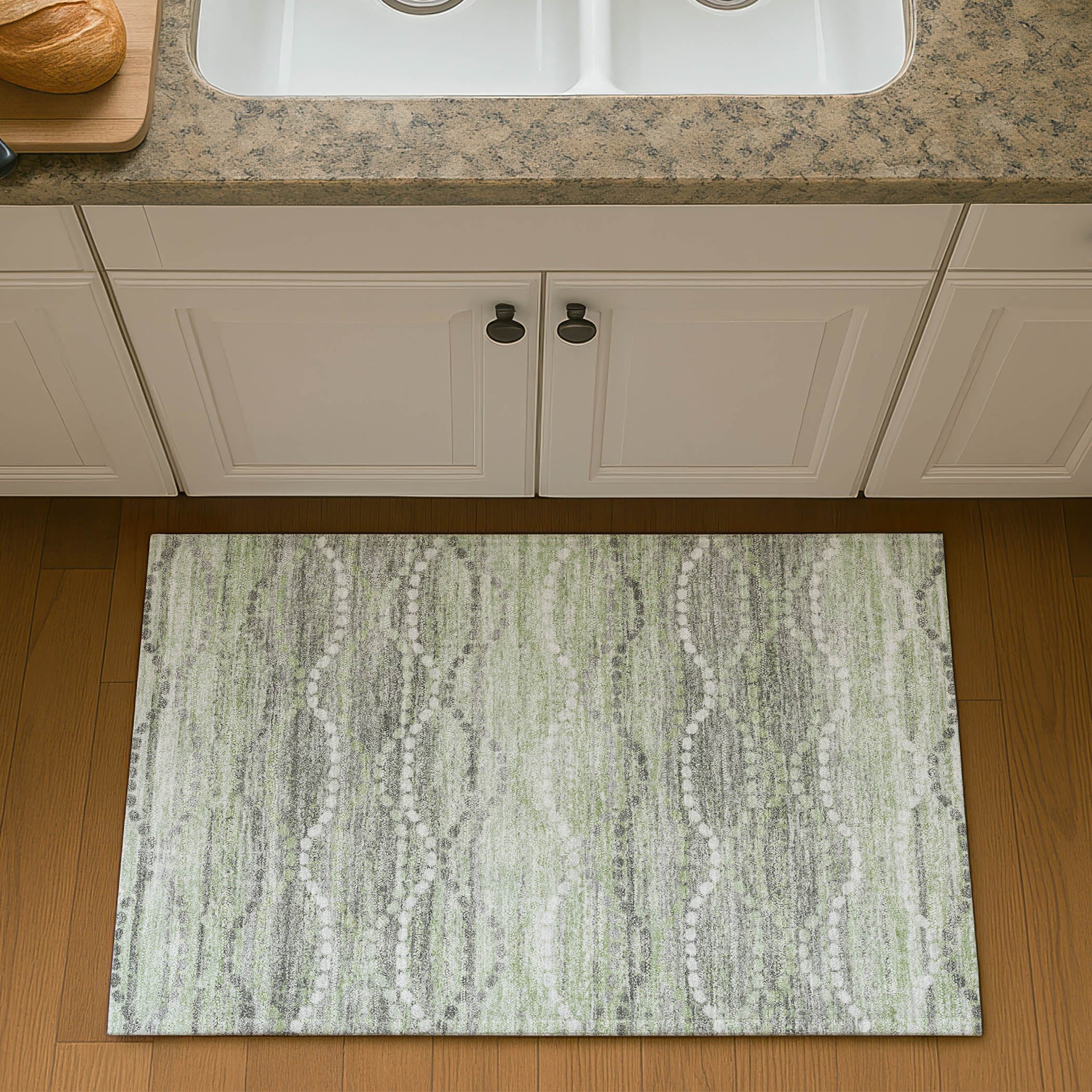 Queenstown Machine Washable Transitional Green Rug 1'8" x 2'6" #shape_Rectangle