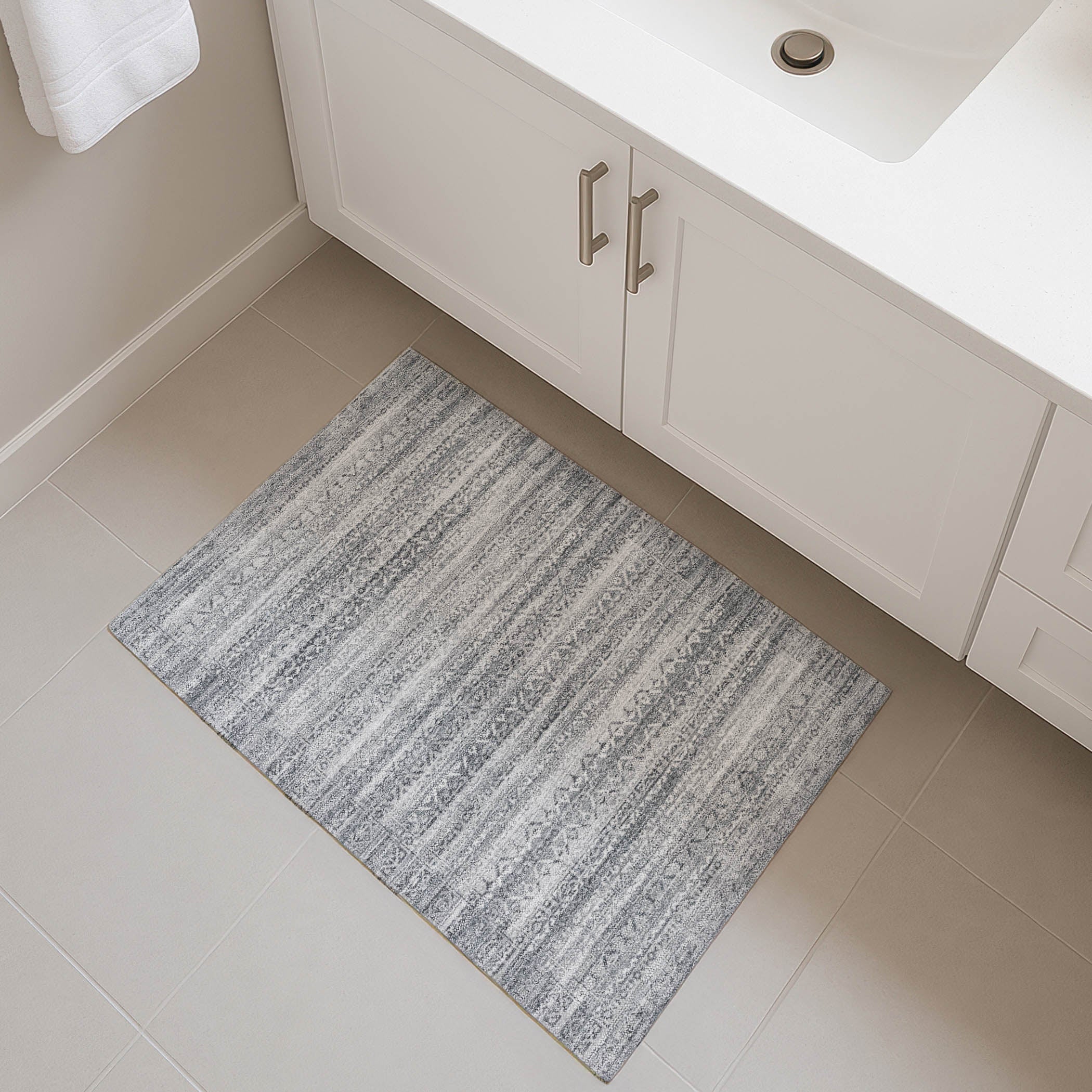 Kotor Machine Washable Transitional Gray Rug 1'8" x 2'6" #shape_Rectangle