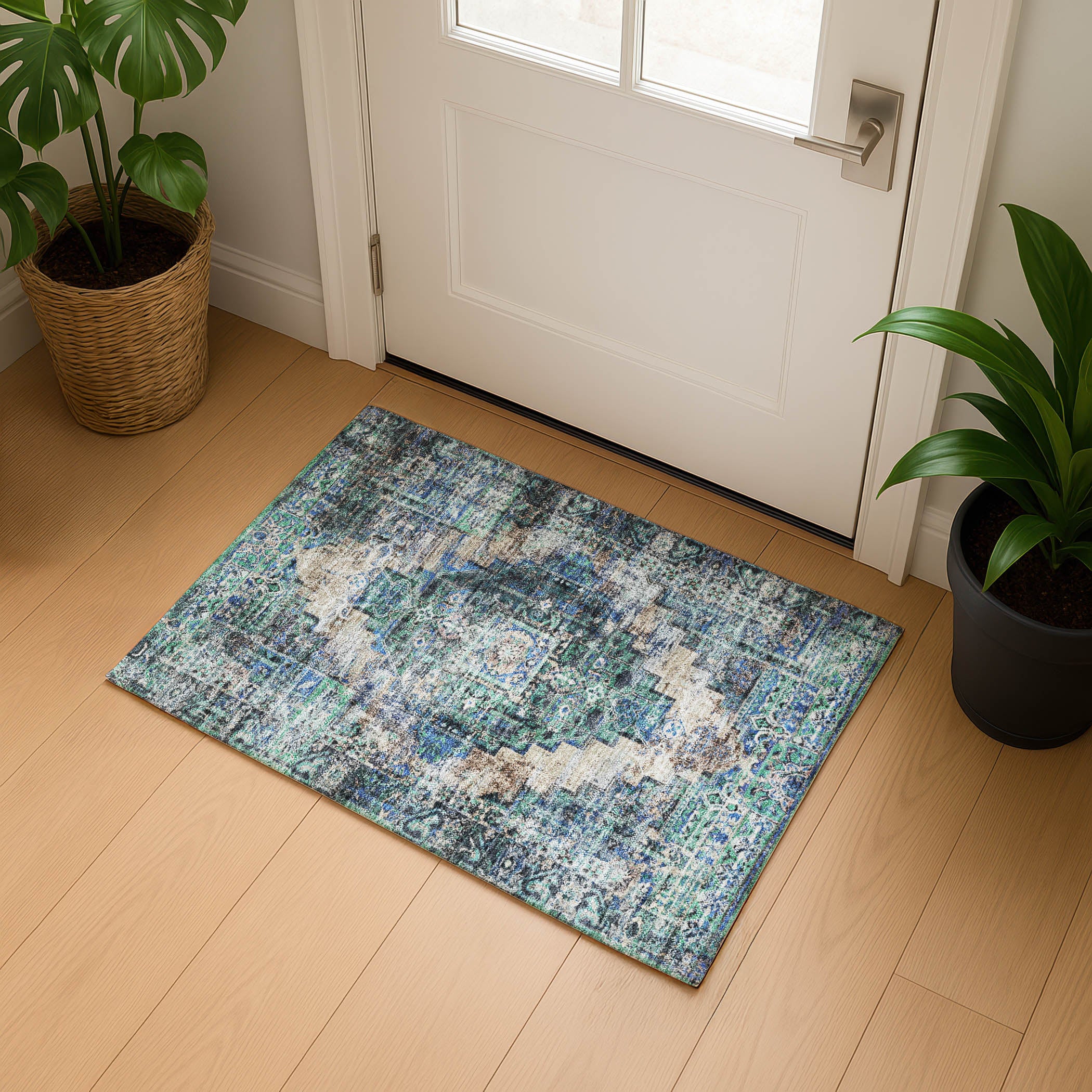 Hoi An Machine Washable Traditional Green Rug 1'8" x 2'6" #shape_Rectangle