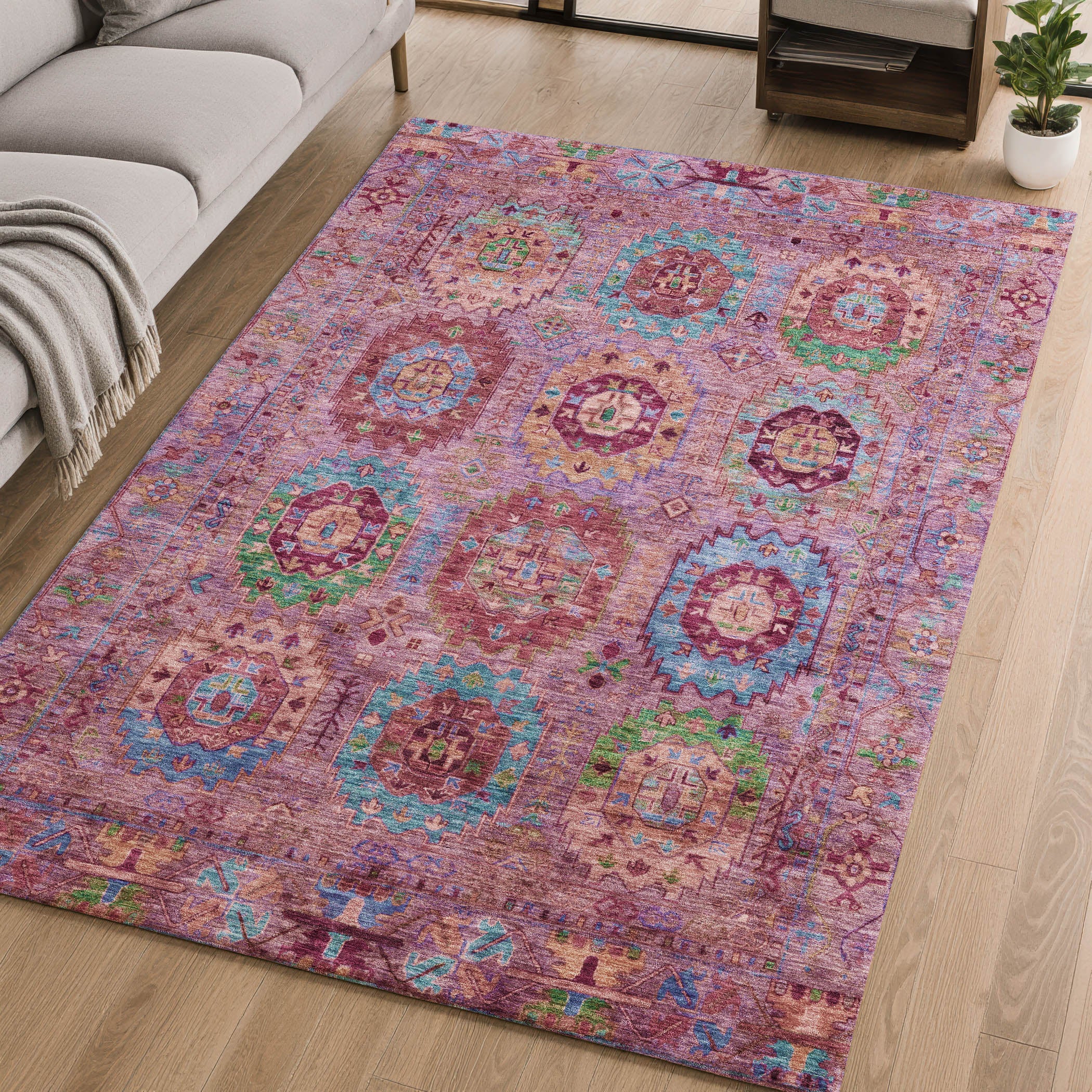 Reykjavik Machine Washable Traditional Pink Rug 2'6" x 3'10" #shape_Rectangle