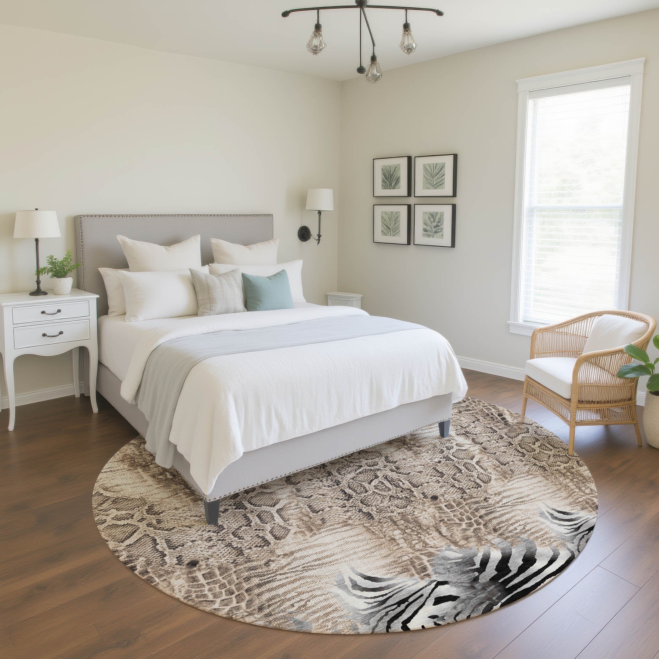 Sarajevo Machine Washable Transitional Ivory Rug 8' x 8' #shape_Round