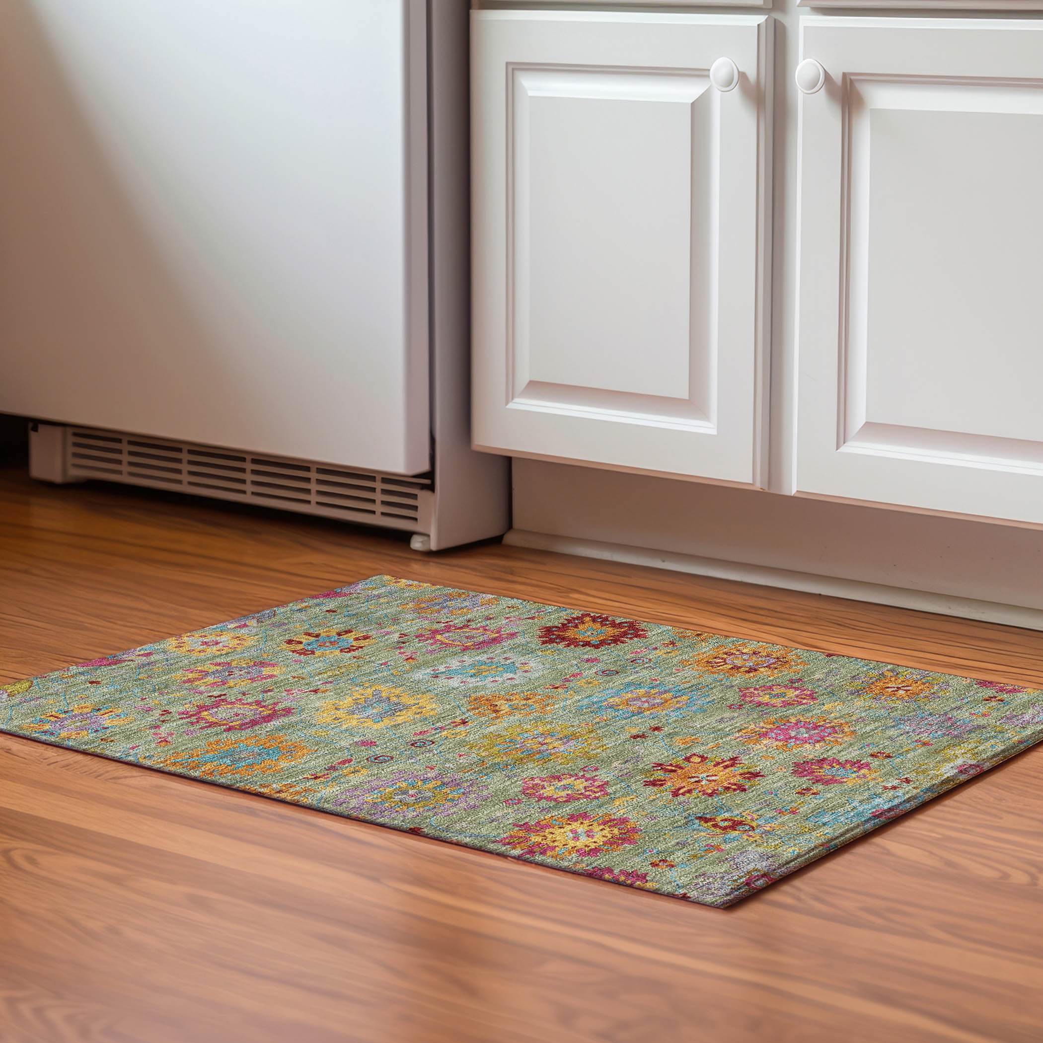Antigua Machine Washable Transitional Aloe Green Rug 1'8" x 2'6" #shape_Rectangle