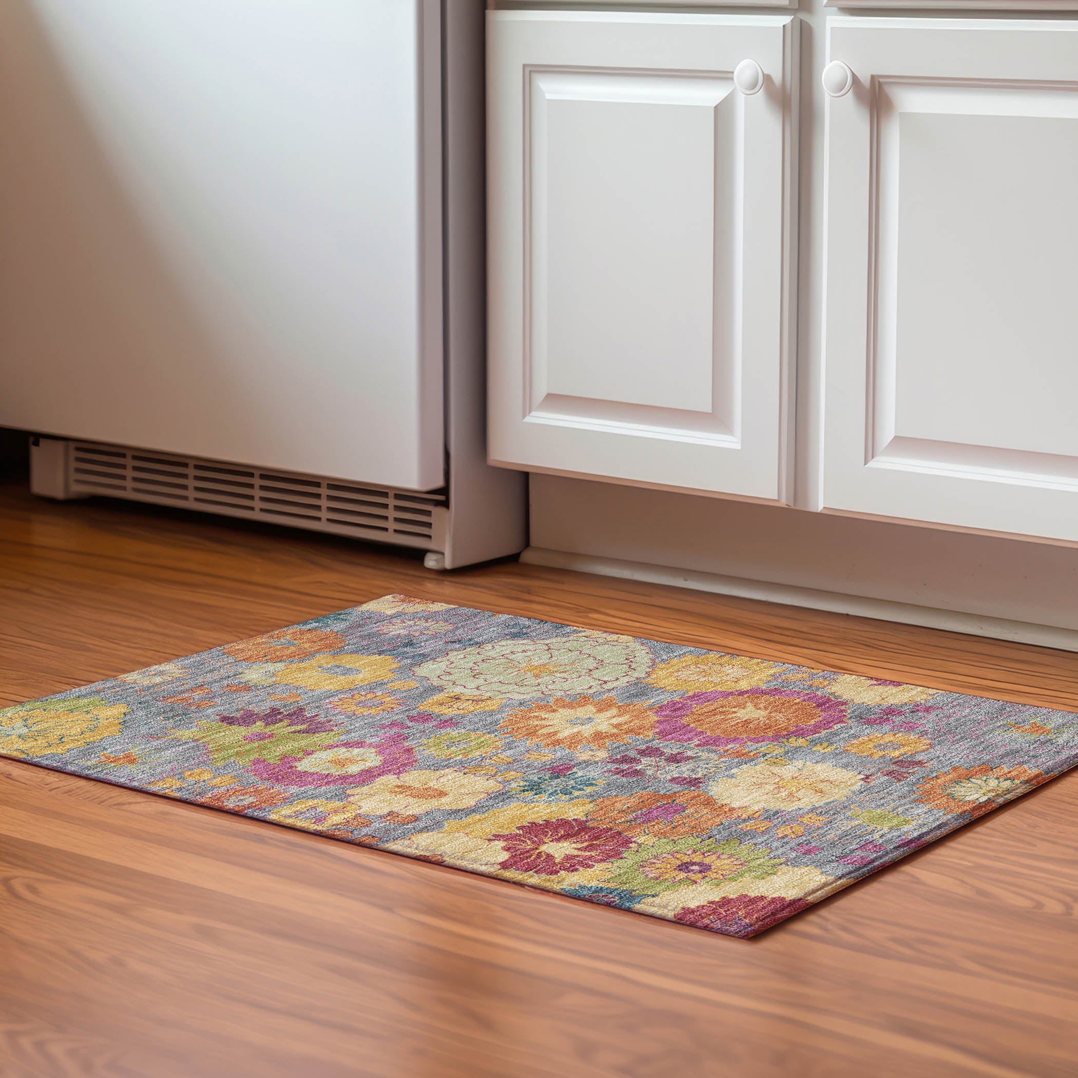 Bangkok Machine Washable Transitional Gray Rug 1'8" x 2'6" #shape_Rectangle