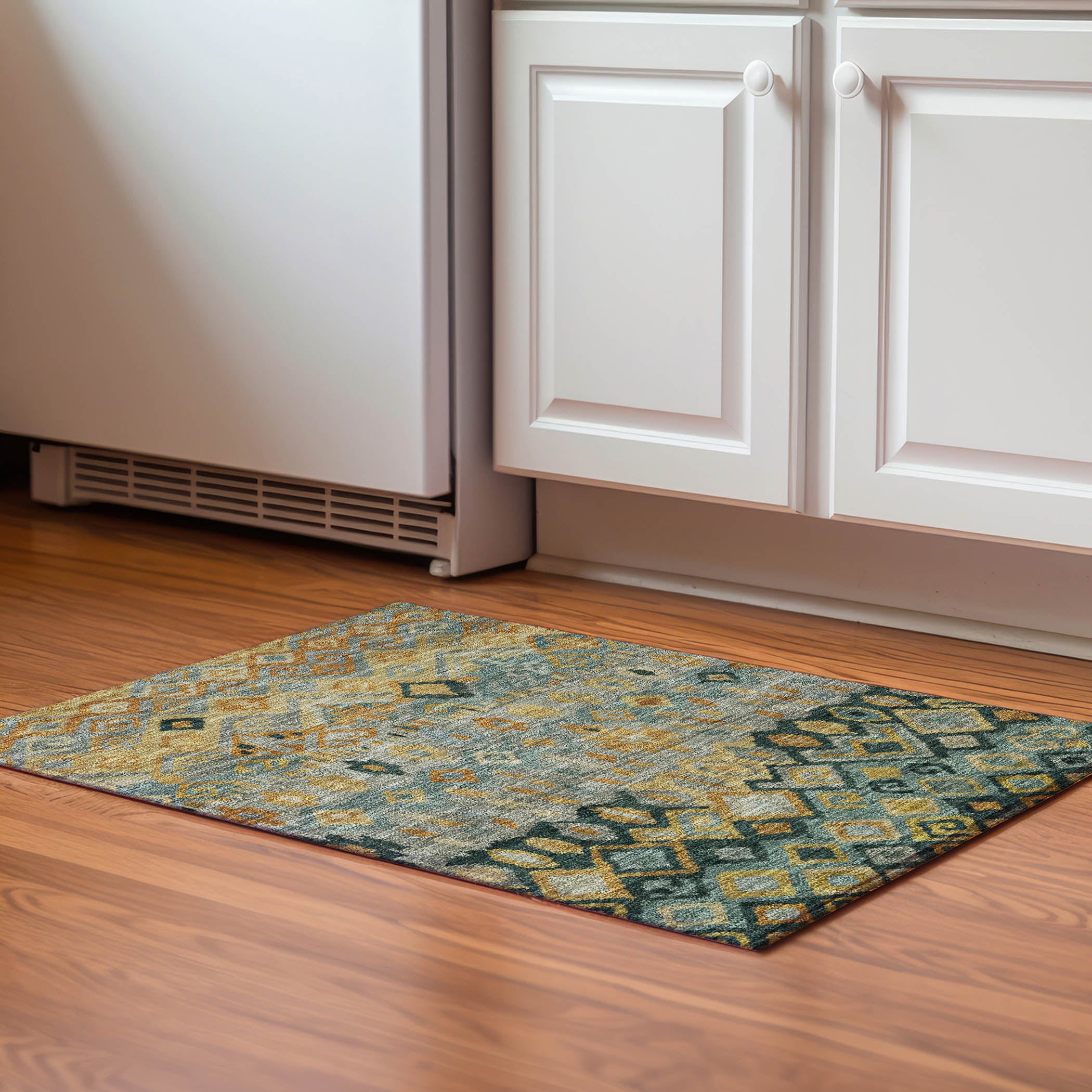 Lucerne Machine Washable Transitional Green Rug 1'8" x 2'6" #shape_Rectangle