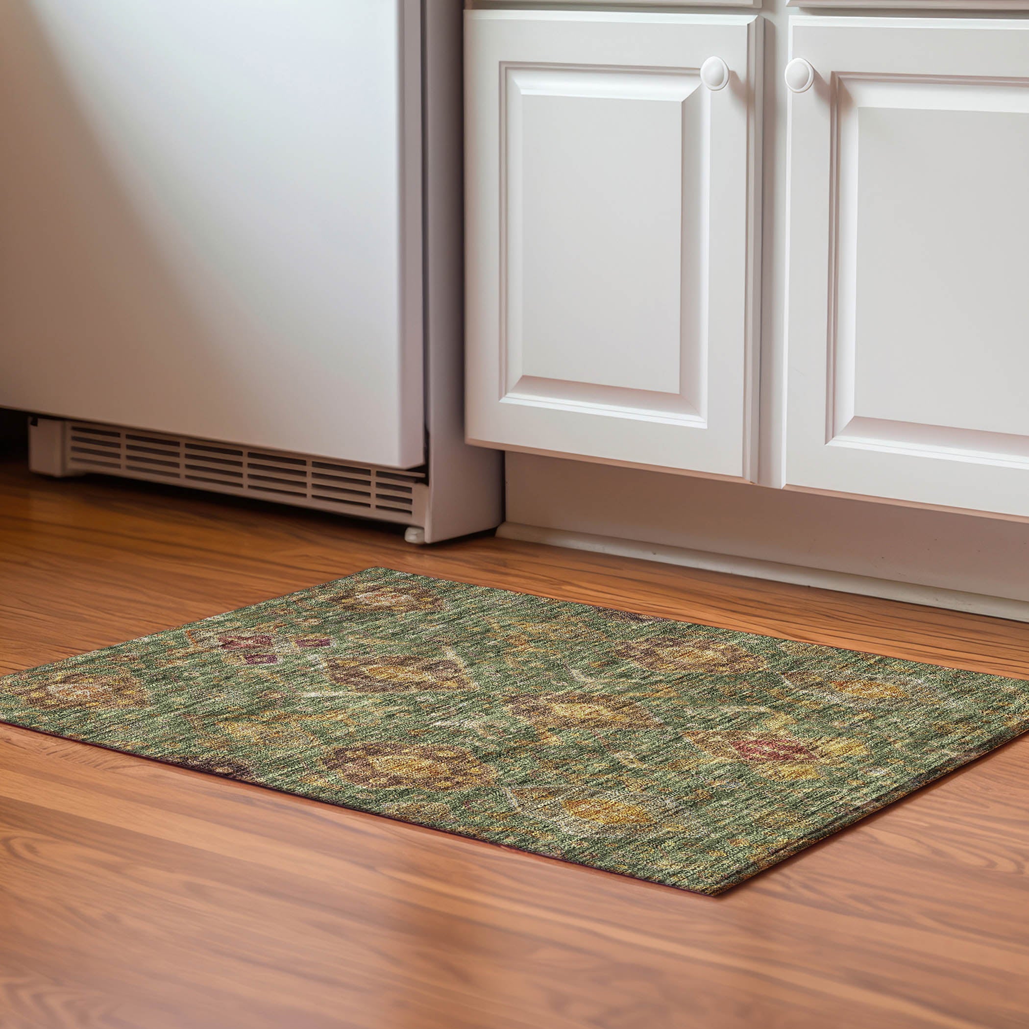 Salzburg Machine Washable Traditional Fern Green Rug 1'8" x 2'6" #shape_Rectangle