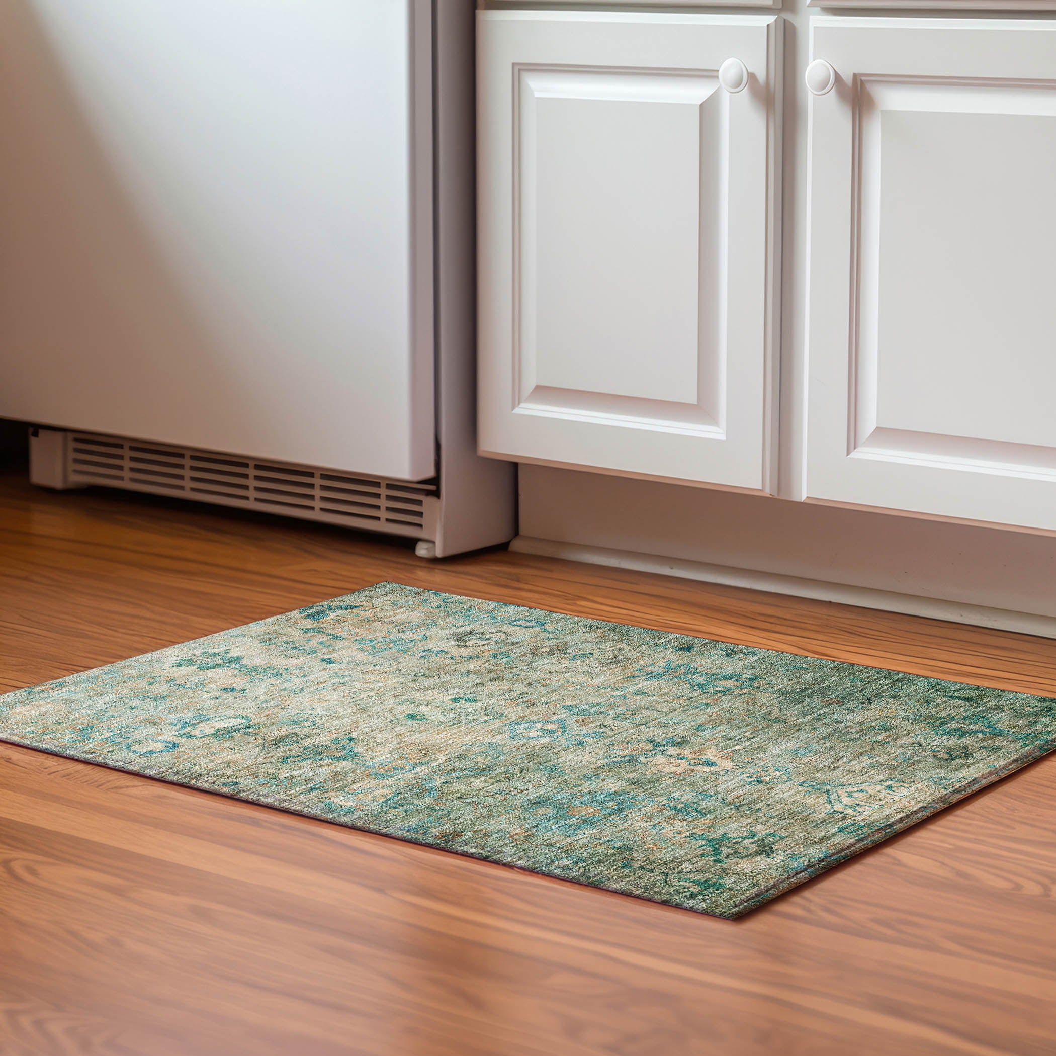 Istanbul Machine Washable Traditional Teal Rug 1'8" x 2'6" #shape_Rectangle