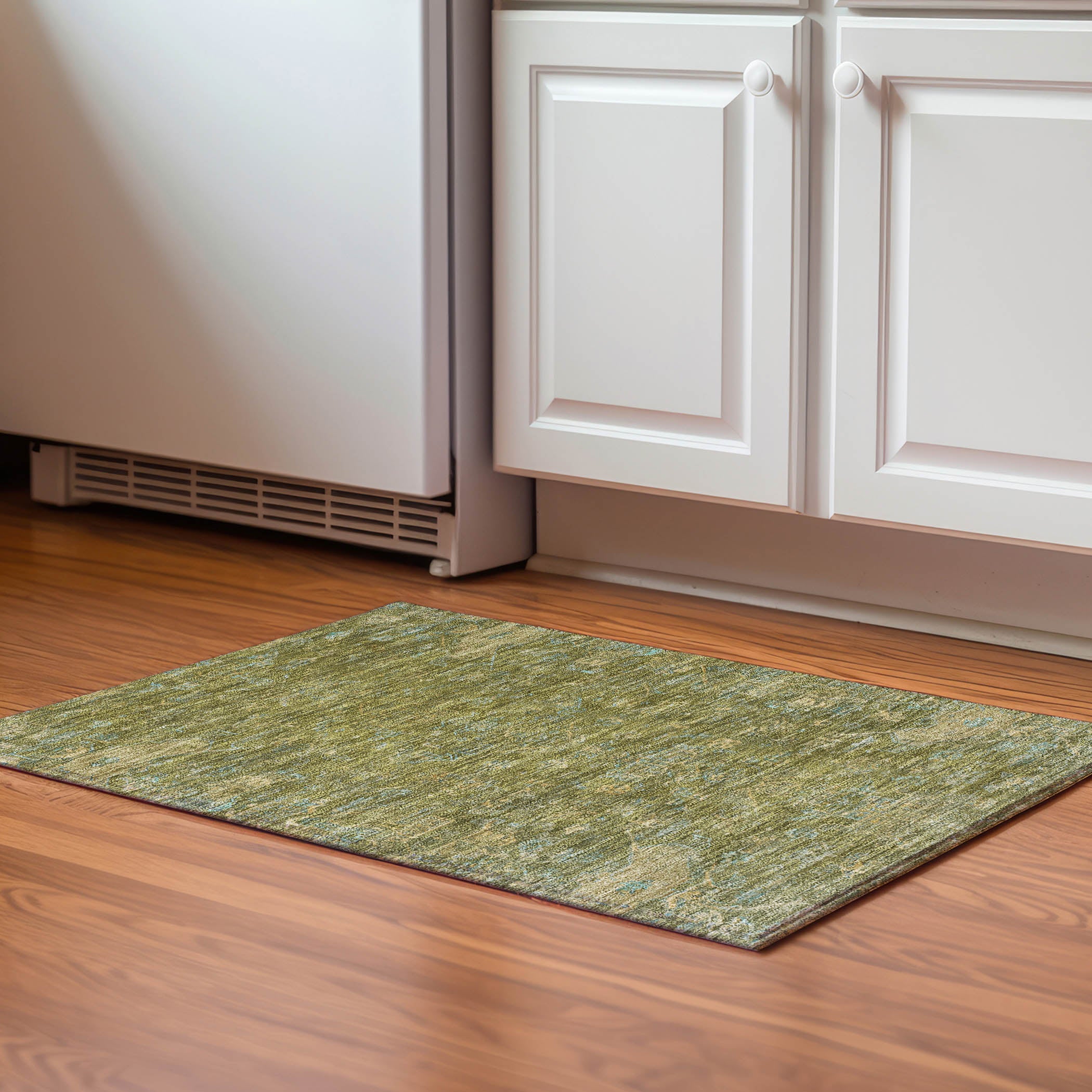 Oaxaca Machine Washable Traditional Fern Green Rug 1'8" x 2'6" #shape_Rectangle