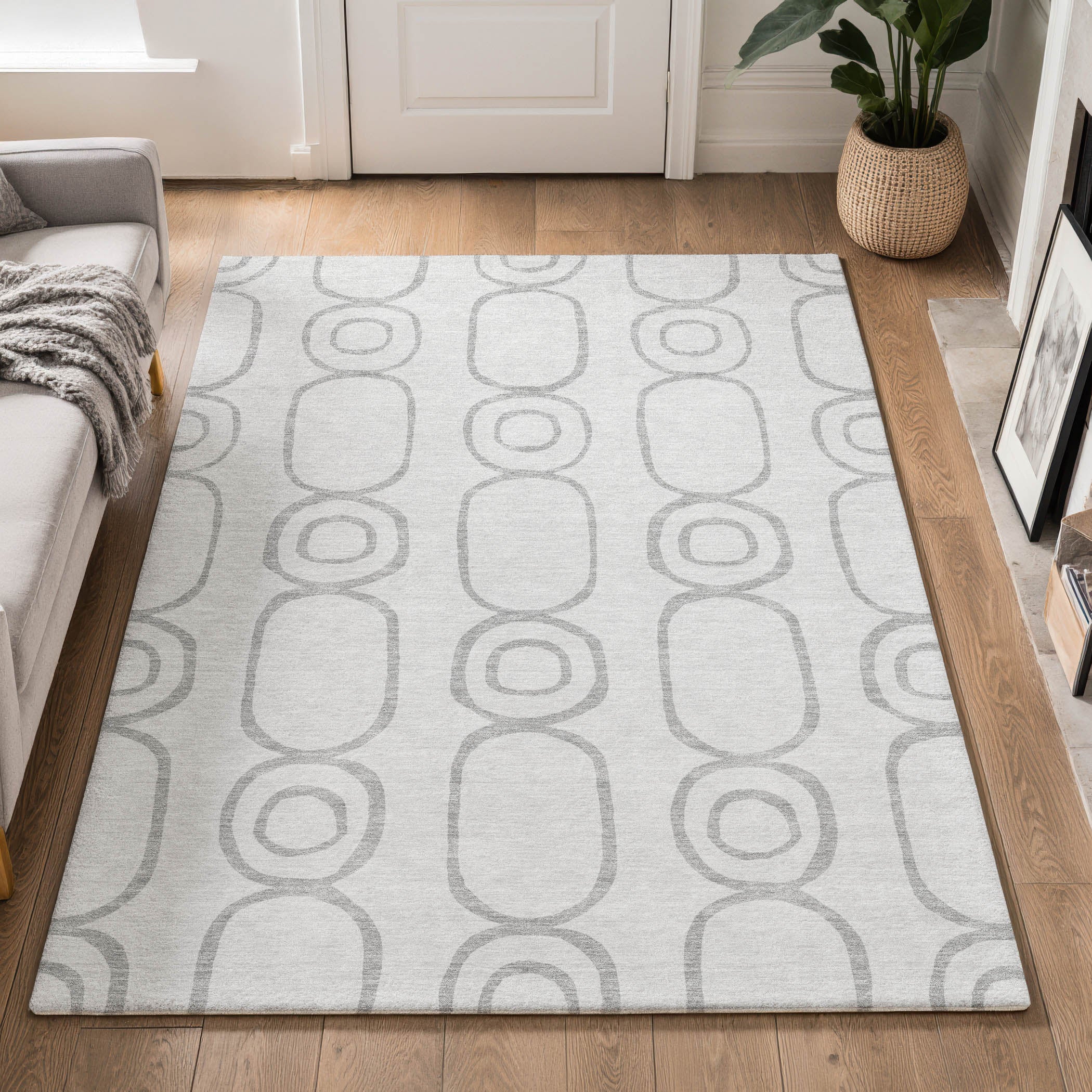 Mdina Machine Washable Transitional Silver Gray Rug 3' x 5' #shape_Rectangle