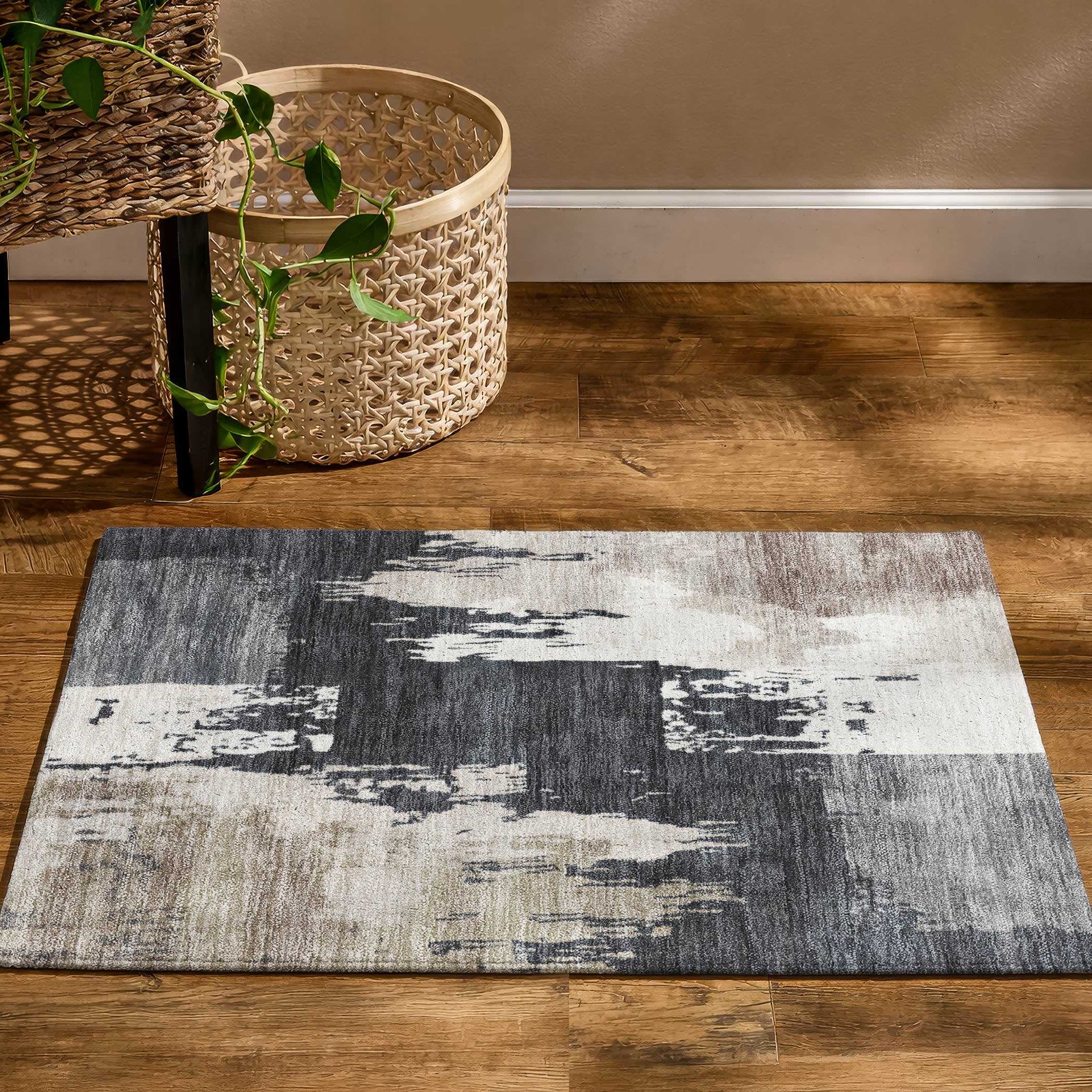 Mdina Machine Washable Contemporary Charcoal Gray Rug 1'8" x 2'6" #shape_Rectangle