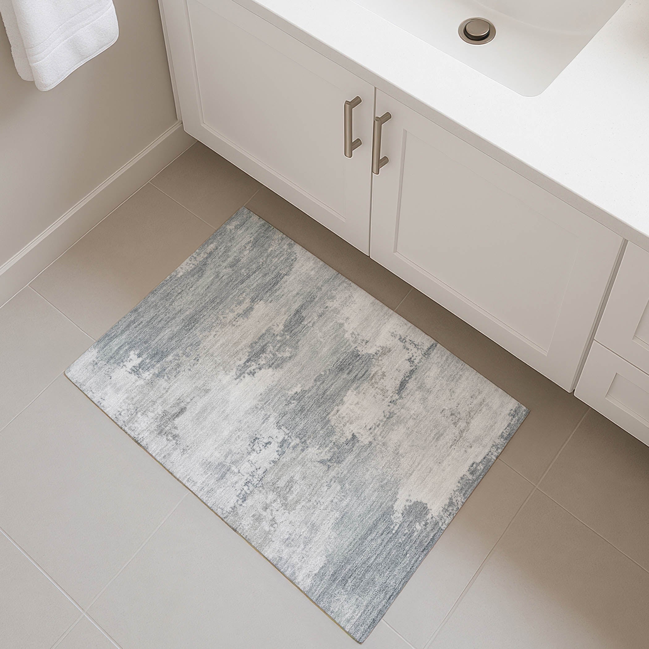 Colombo Machine Washable Transitional Silver Gray Rug 1'8" x 2'6" #shape_Rectangle