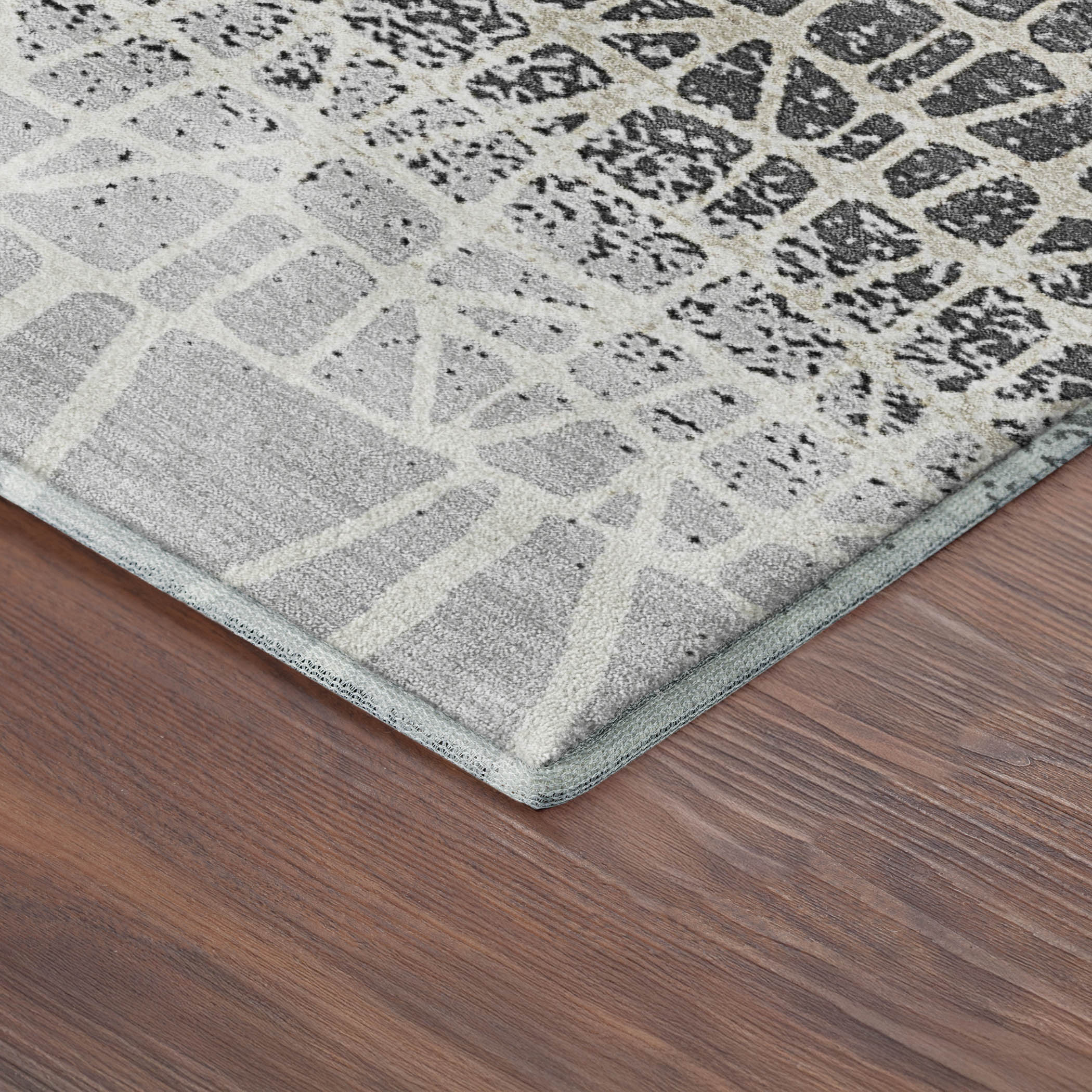 Mdina Machine Washable Transitional Gray Rug 1'8" x 2'6" #shape_Rectangle