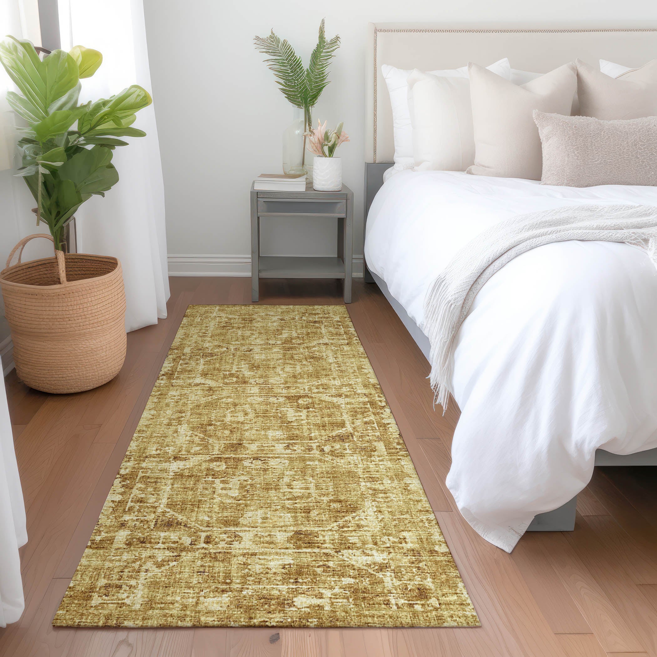 Bangkok Machine Washable Traditional Gilded Gold Rug 2'3" x 7'6" #shape_Runner
