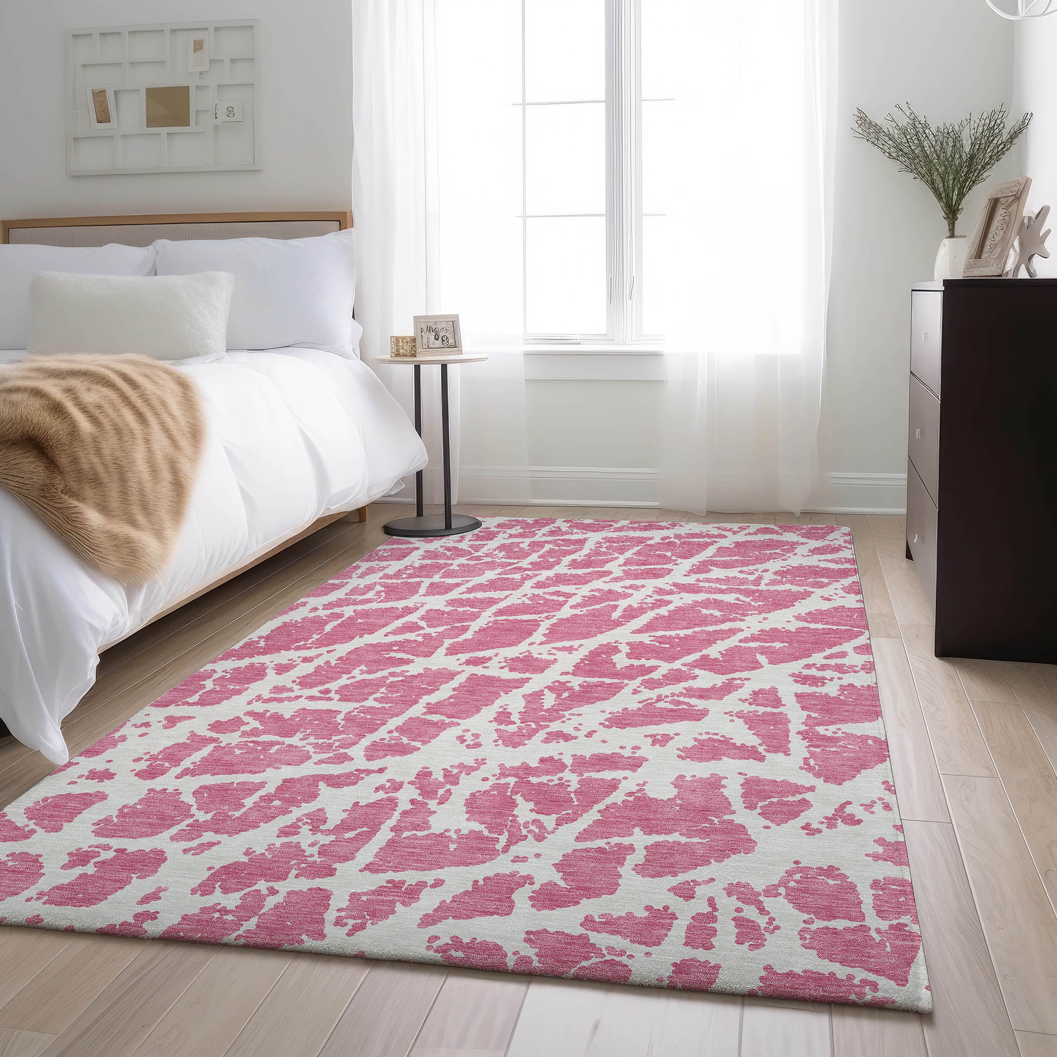 Siena Machine Washable Transitional Pink Rug 2'6" x 3'10" #shape_Rectangle