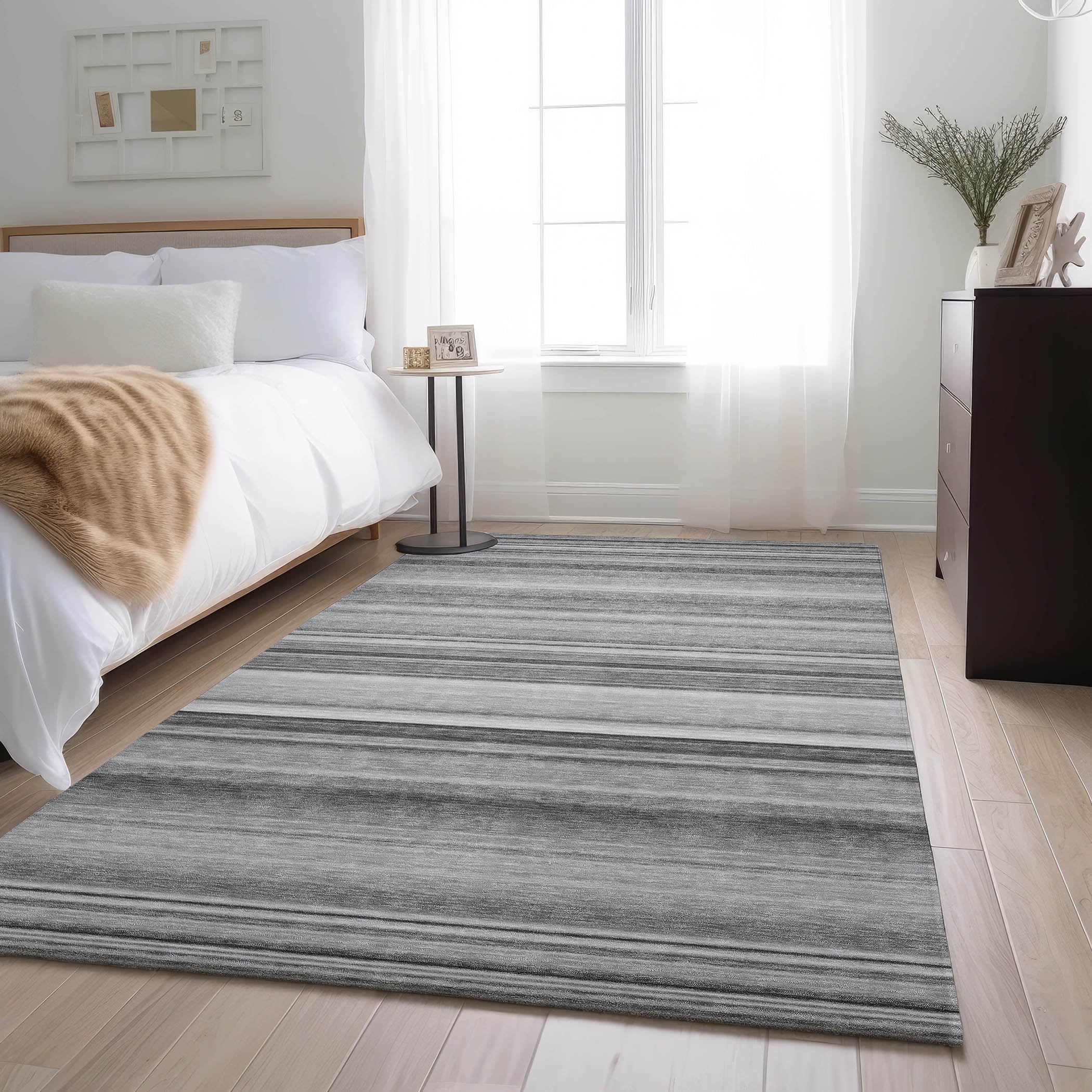 Antigua Machine Washable Transitional Gray Rug 2'6" x 3'10" #shape_Rectangle