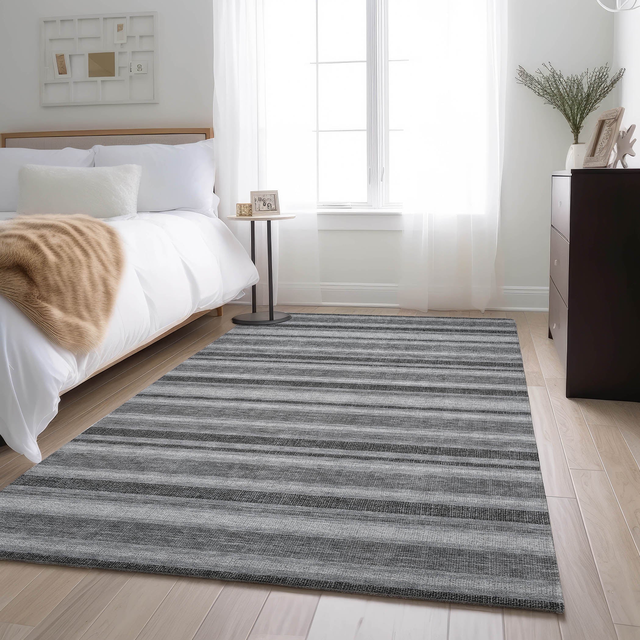 Bogota Machine Washable Transitional Silver Gray Rug 2'6" x 3'10" #shape_Rectangle