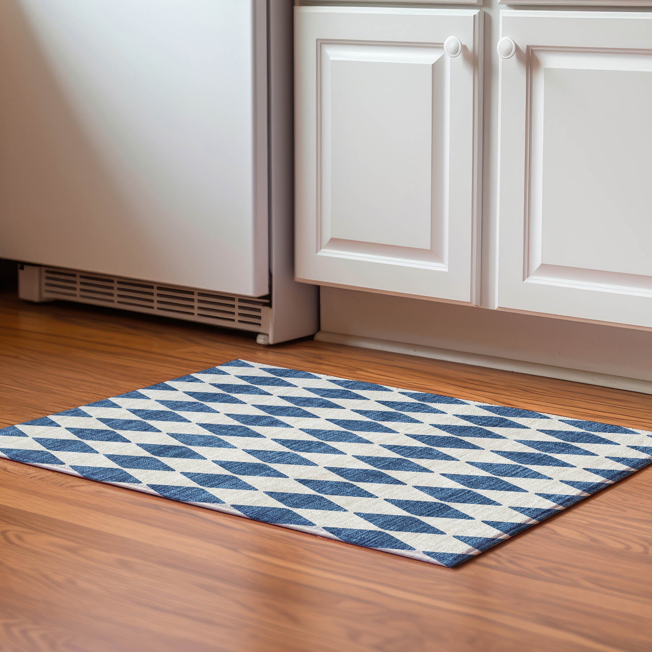Vienna Machine Washable Transitional Navy Blue Rug 1'8" x 2'6" #shape_Rectangle