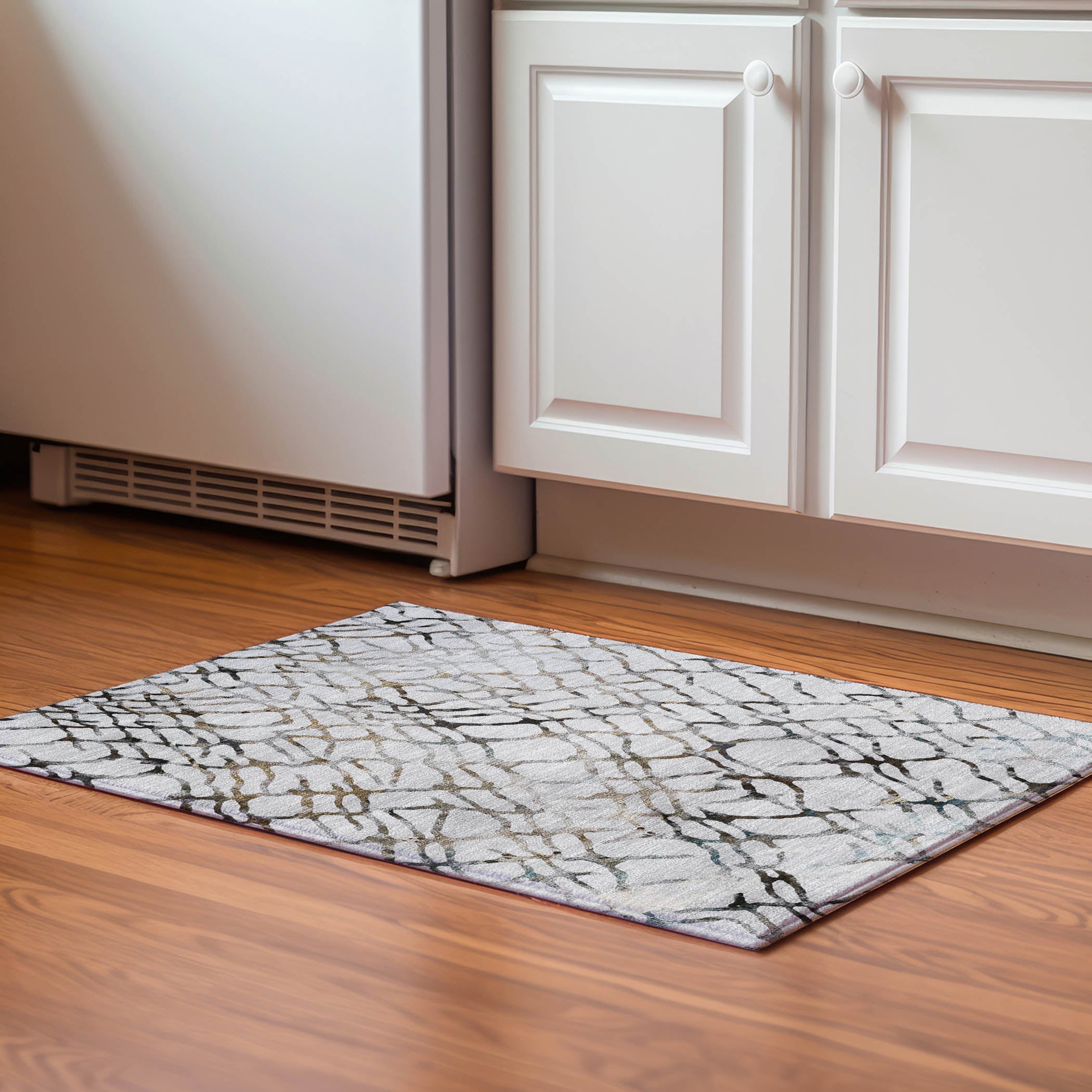 Cusco Machine Washable Transitional Silver Gray Rug 1'8" x 2'6" #shape_Rectangle
