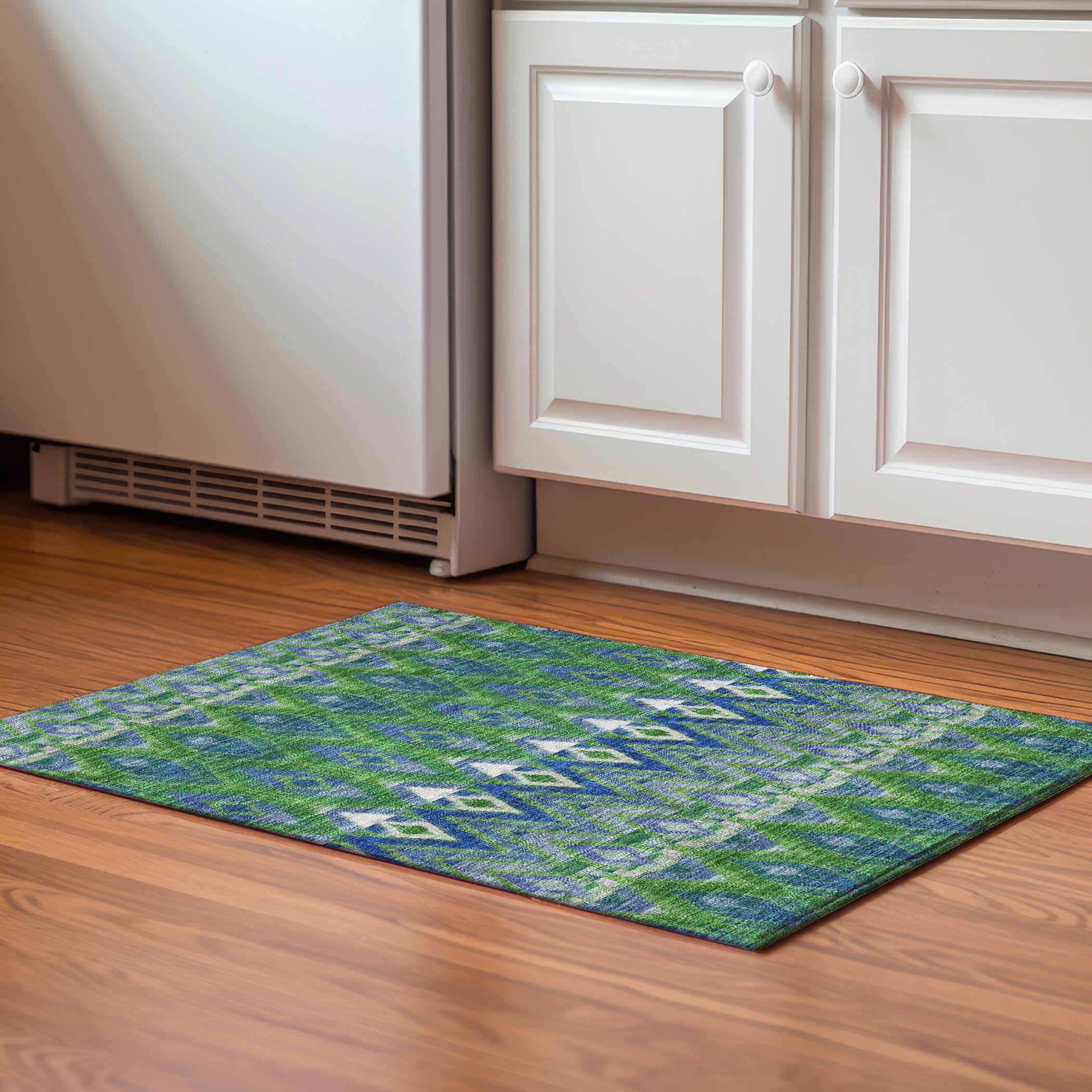 Bogota Machine Washable Transitional Green Rug 1'8" x 2'6" #shape_Rectangle
