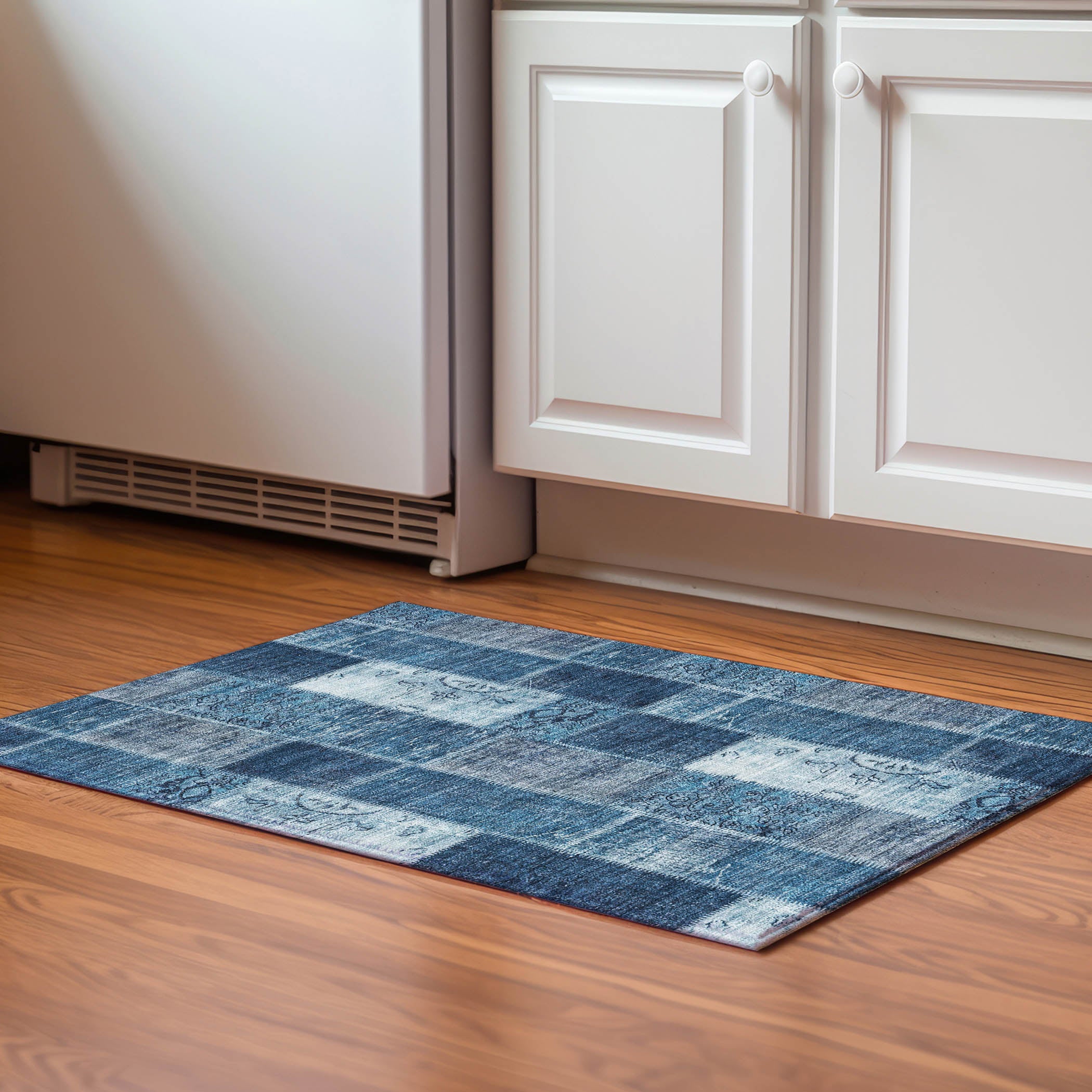 Lima Machine Washable Traditional Blue Rug 1'8" x 2'6" #shape_Rectangle