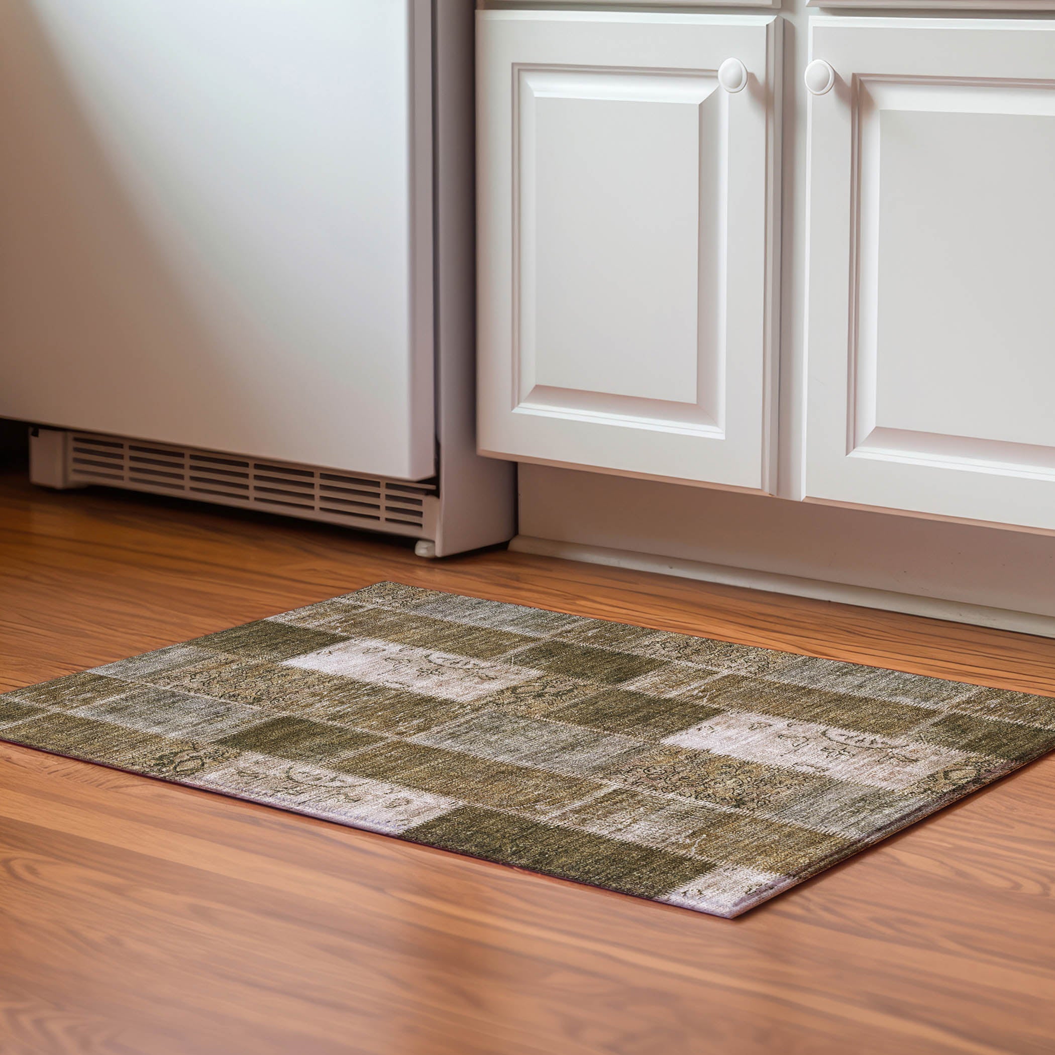 Lima Machine Washable Traditional Brown Rug 1'8" x 2'6" #shape_Rectangle