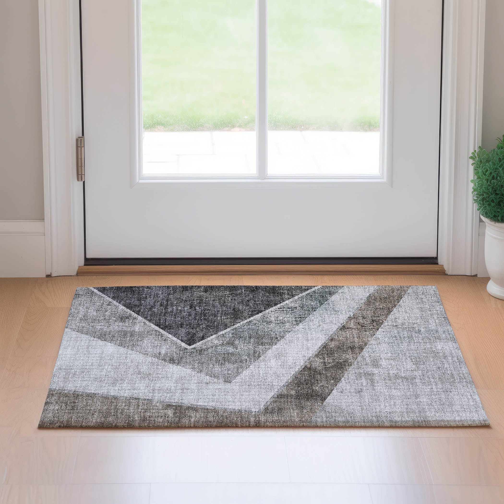 Lucerne Machine Washable Transitional Gray Rug 1'8" x 2'6" #shape_Rectangle