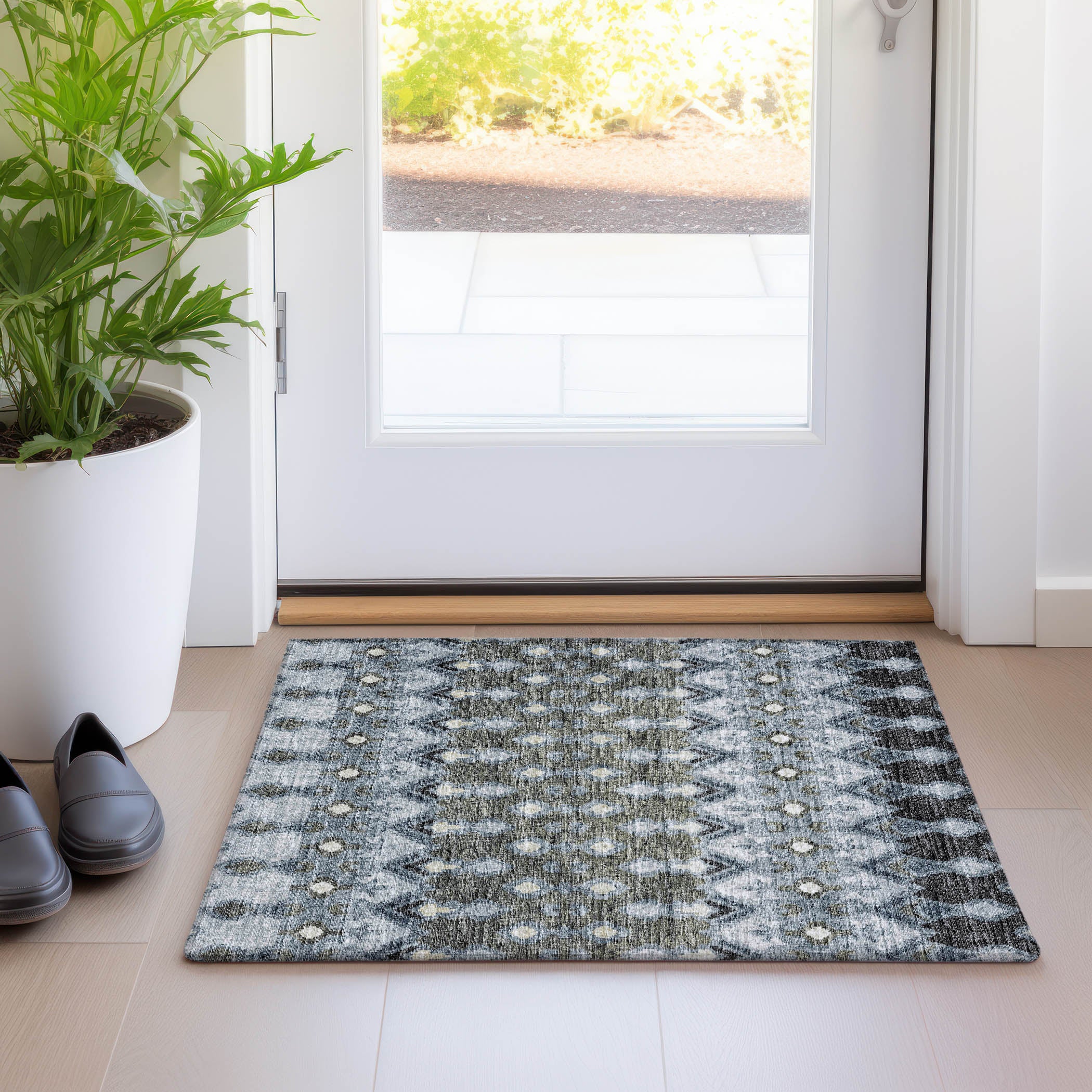 Salzburg Machine Washable Transitional Moody Multi Rug 1'8" x 2'6" #shape_Rectangle