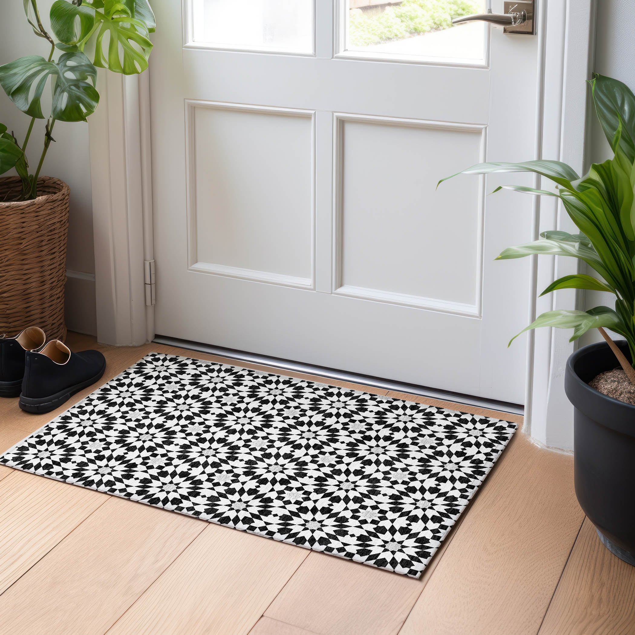 Queenstown Machine Washable Transitional Black Rug 1'8" x 2'6" #shape_Rectangle